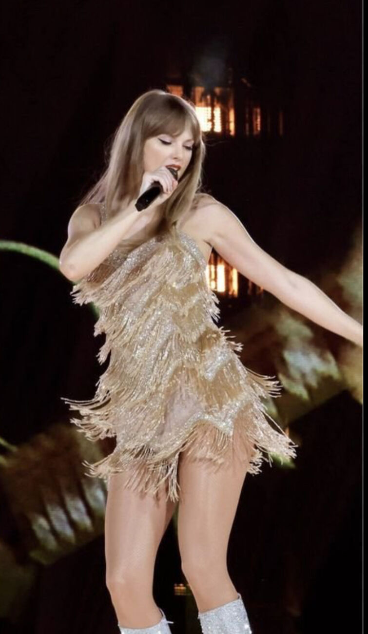 Aesthetic Picture Of Taylor From