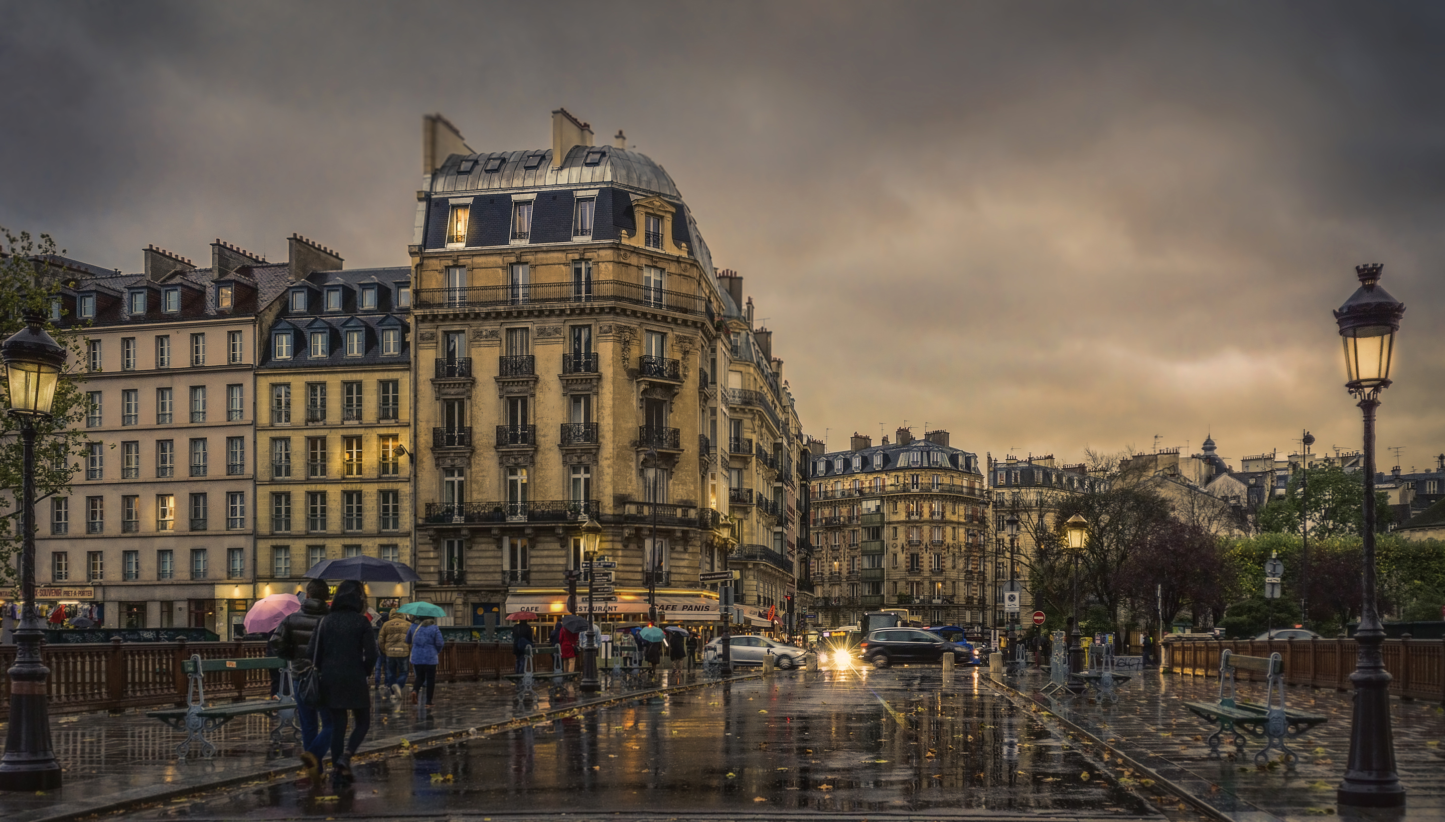 Rainy Afternoon in Paris