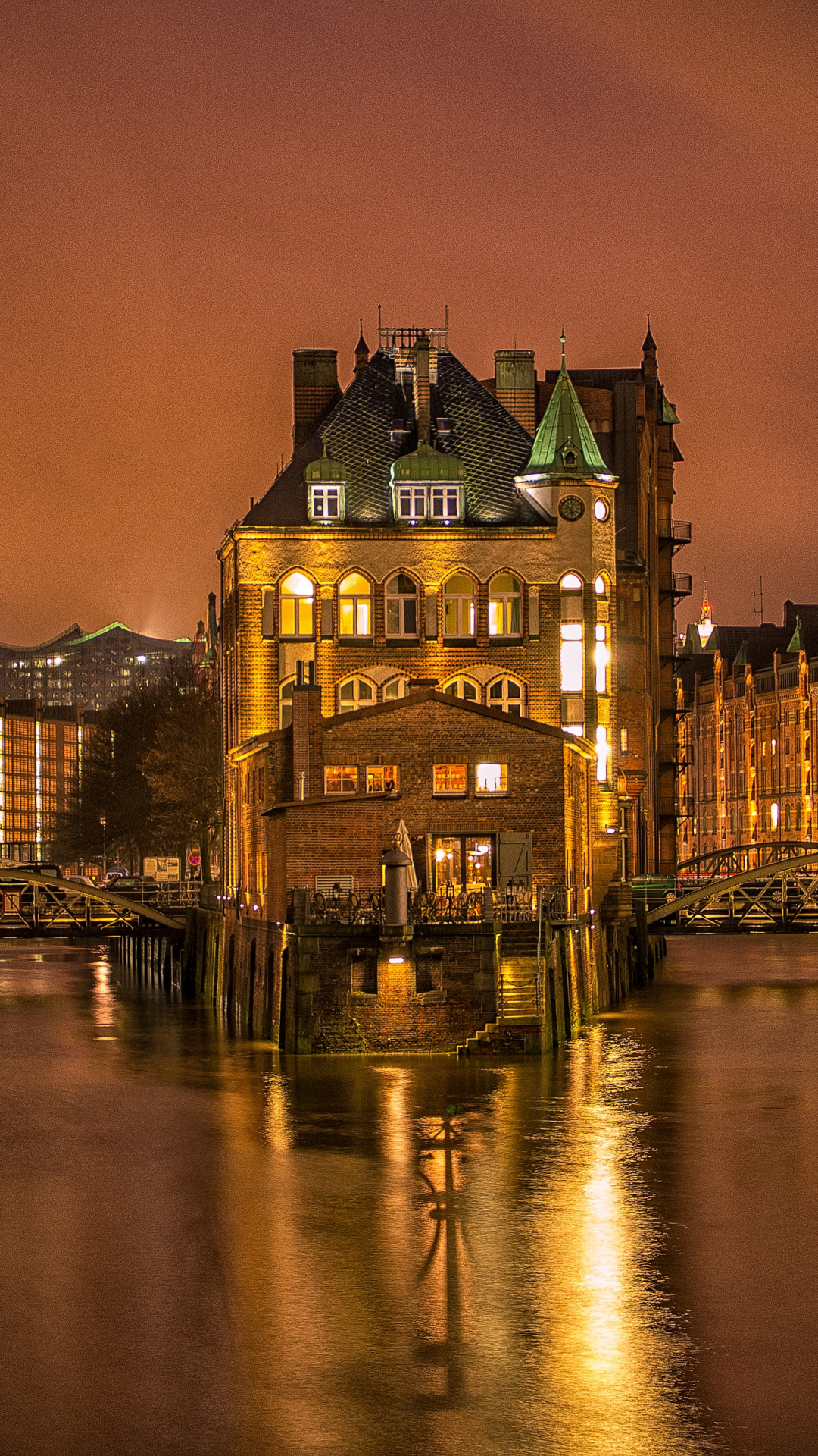 German Night iPhone Wallpaper