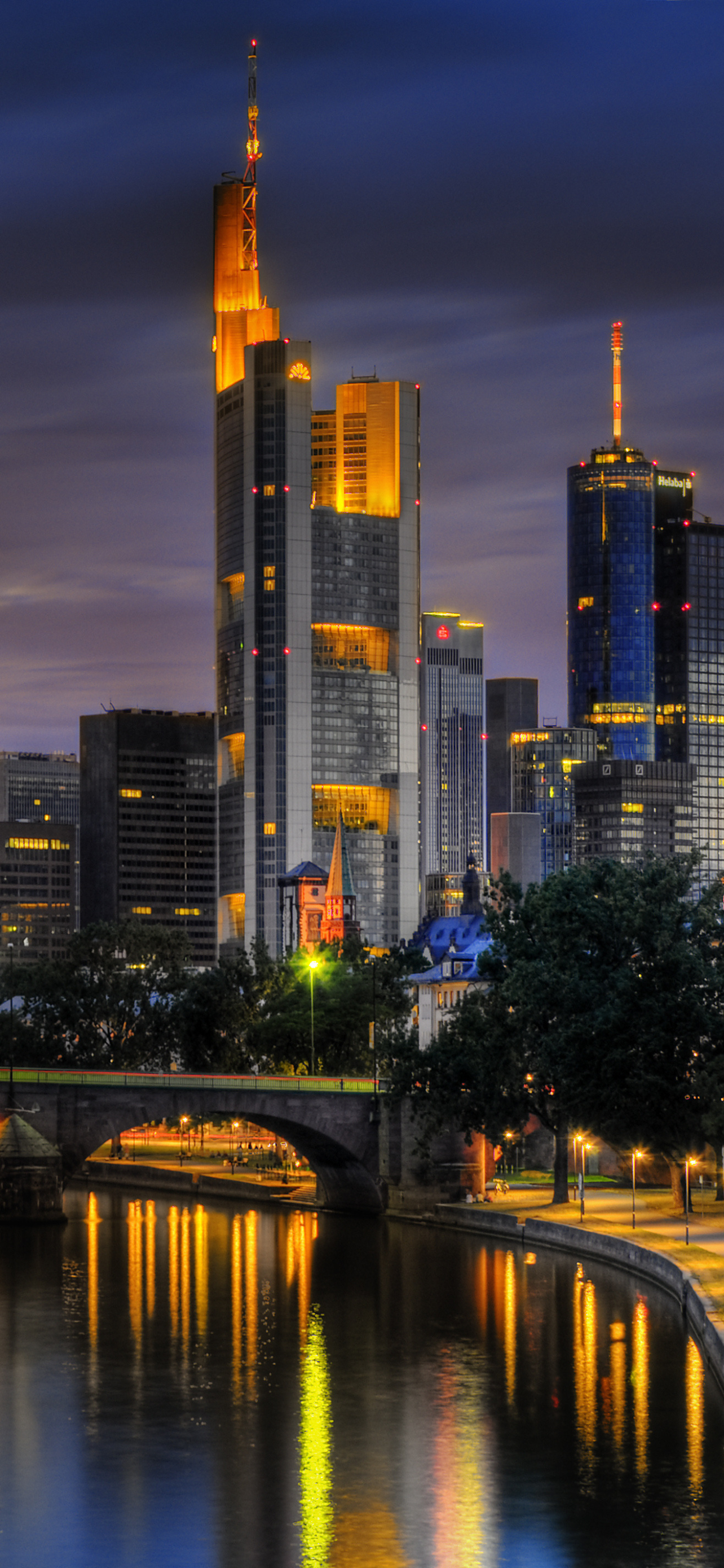 Frankfurt iPhone Wallpaper