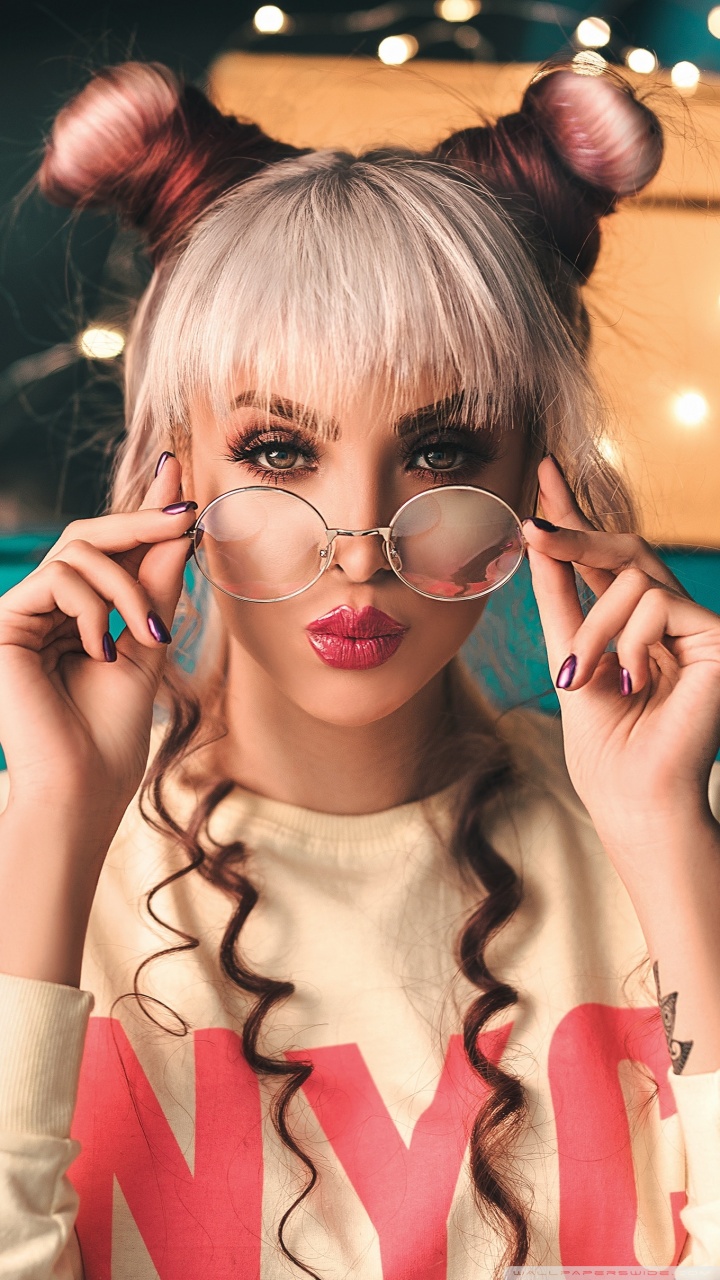 Cute Girl Aesthetic Ultra HD Desktop