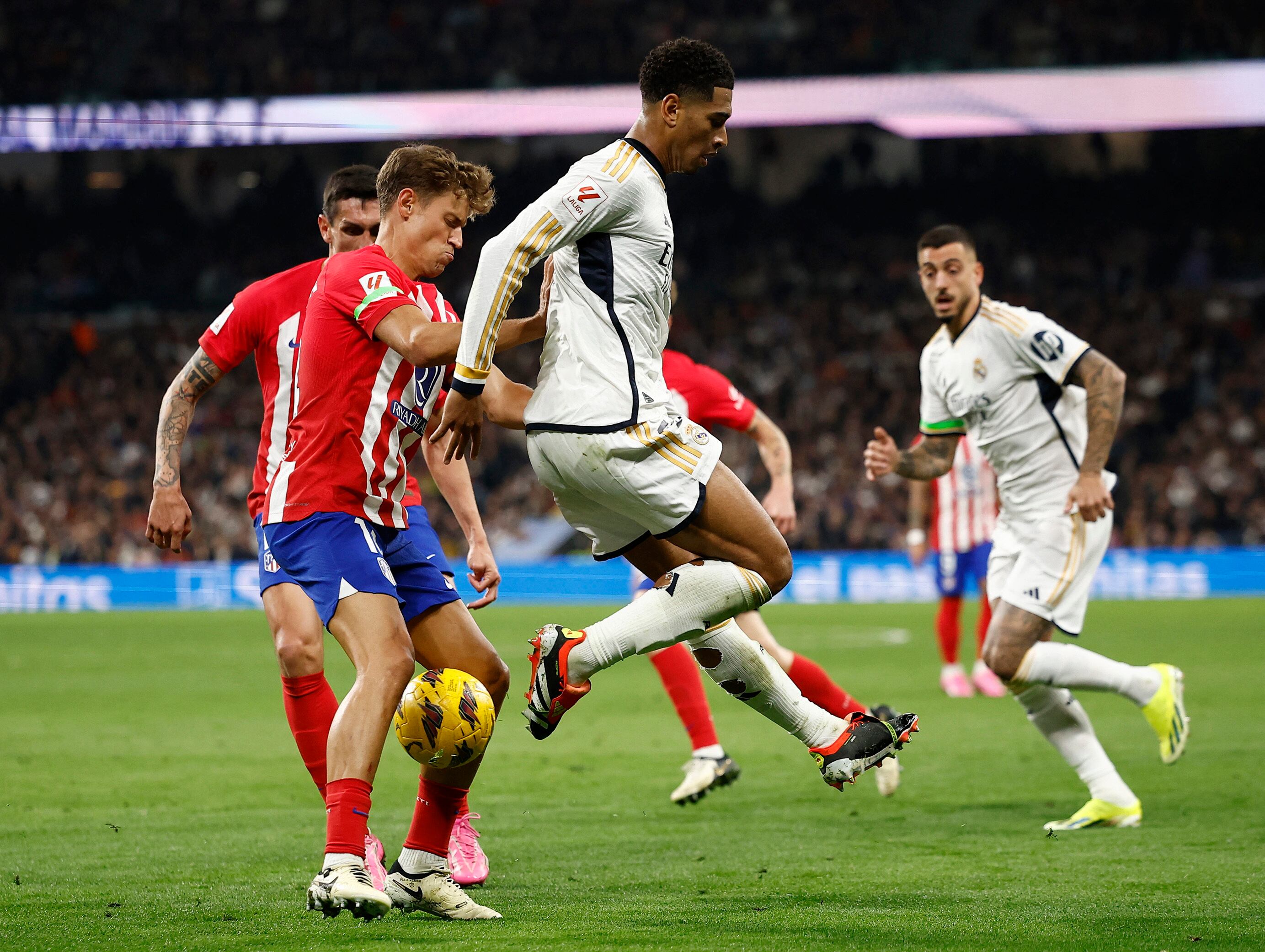 Last Gasp Llorente Goal Earns Atletico