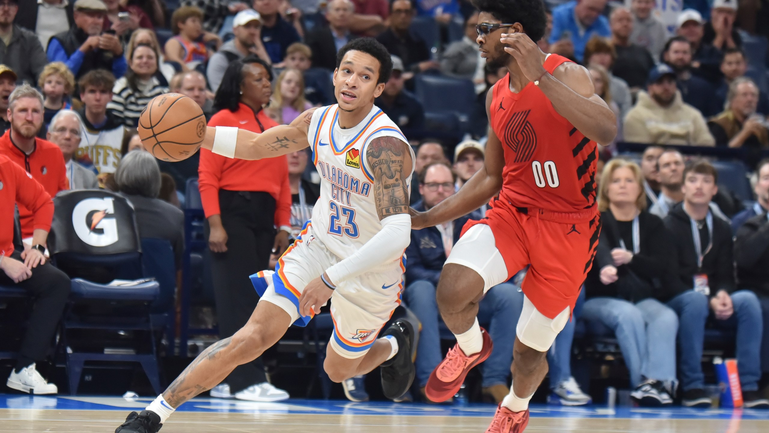 Hornets send Gordon Hayward to Thunder