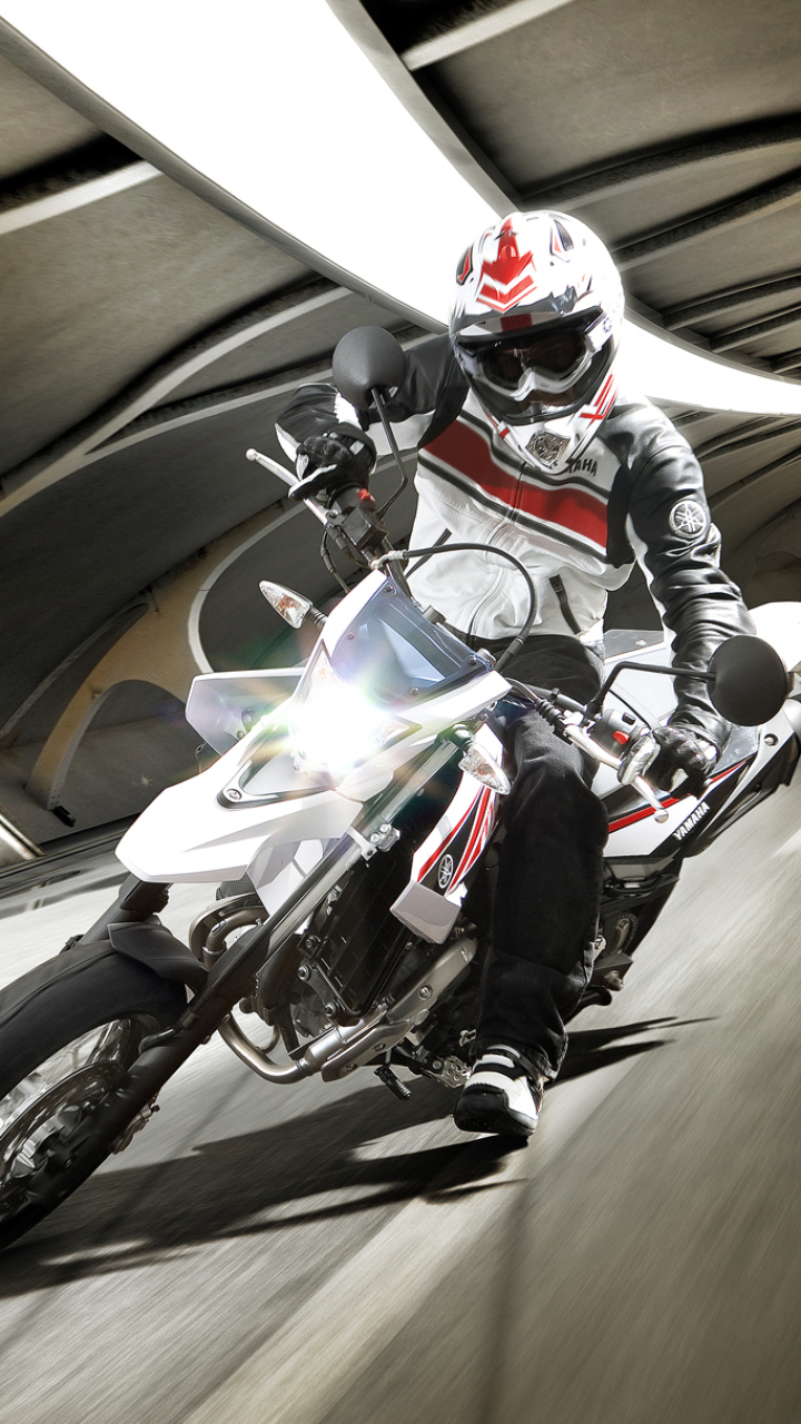Download Yamaha Wr 125 X wallpaper