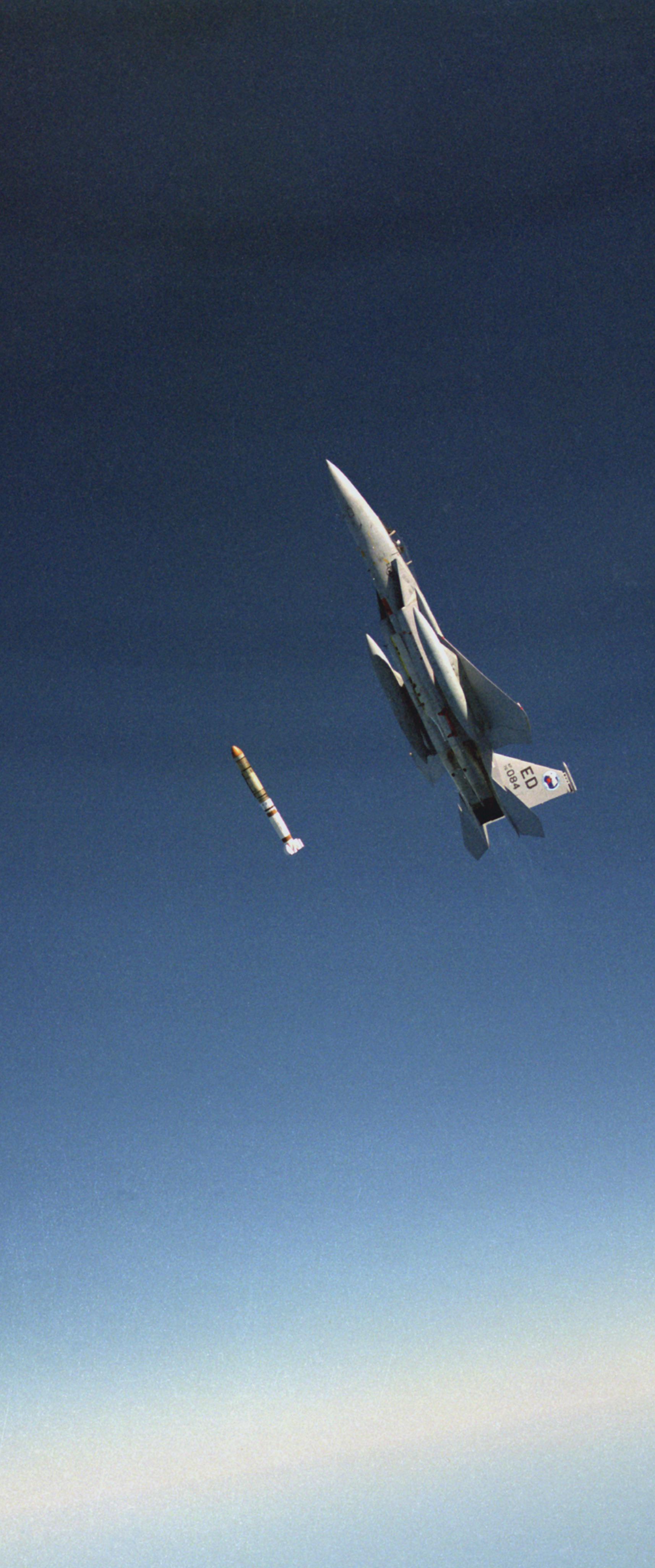 f15 shooting down a satellite original
