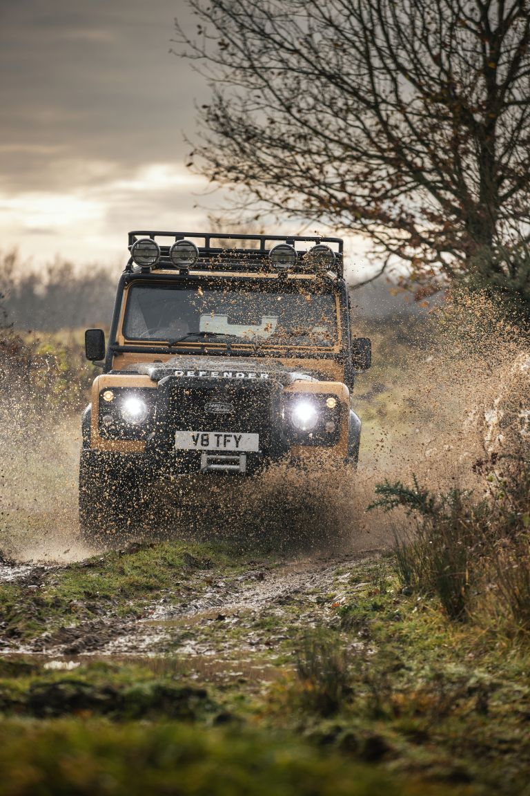 Land Rover Defender Works V8