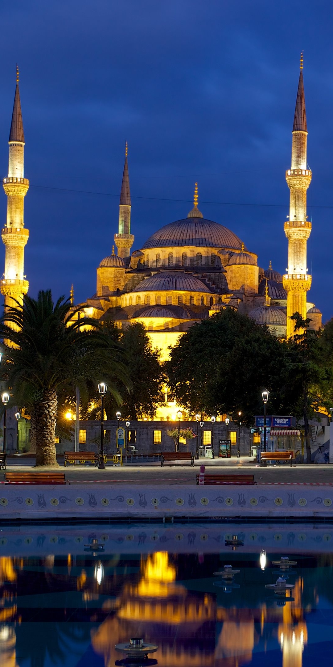 Download Sultan Ahmed Mosque