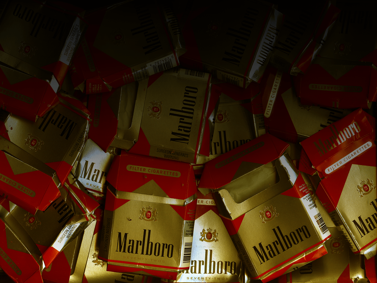 Download Marlboro Smokes Wallpaper 1600x1200