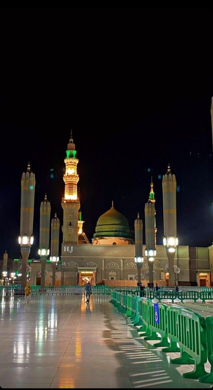 Medina mosque, Islamic architecture, Medina