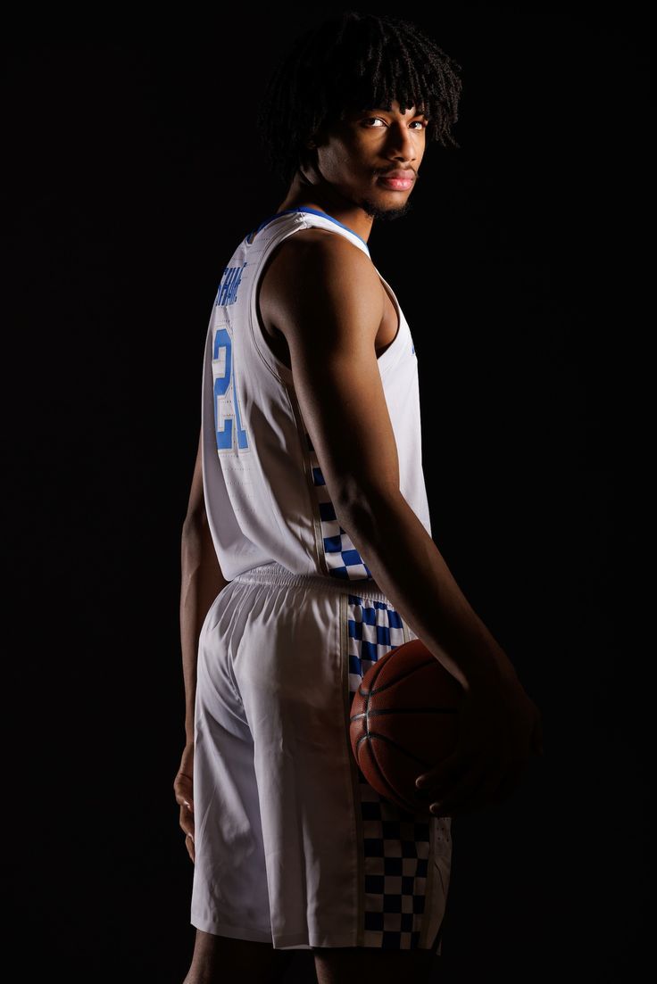 Shaedon Sharpe will wear No. 21