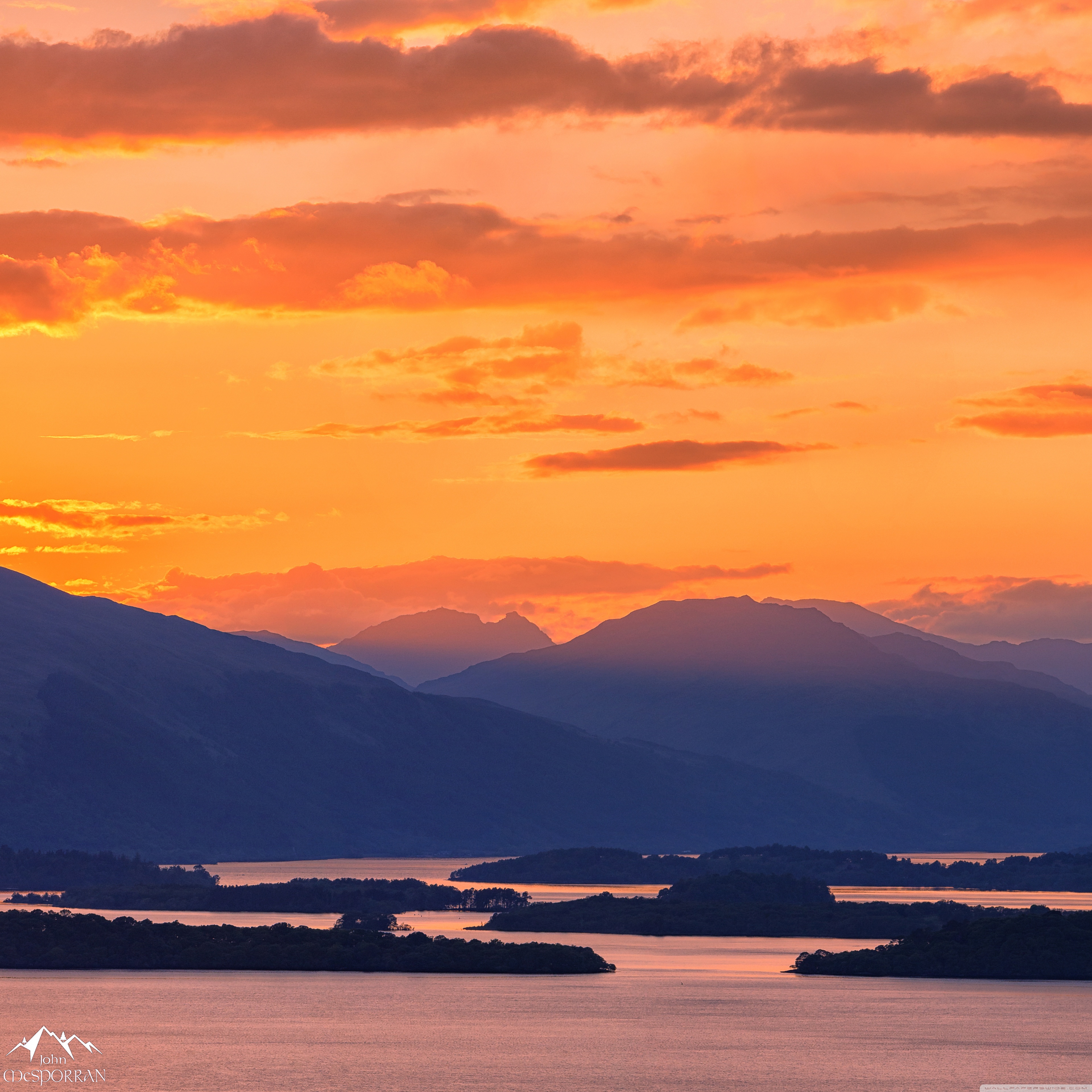 Amazing Sunset Mountains Ultra HD