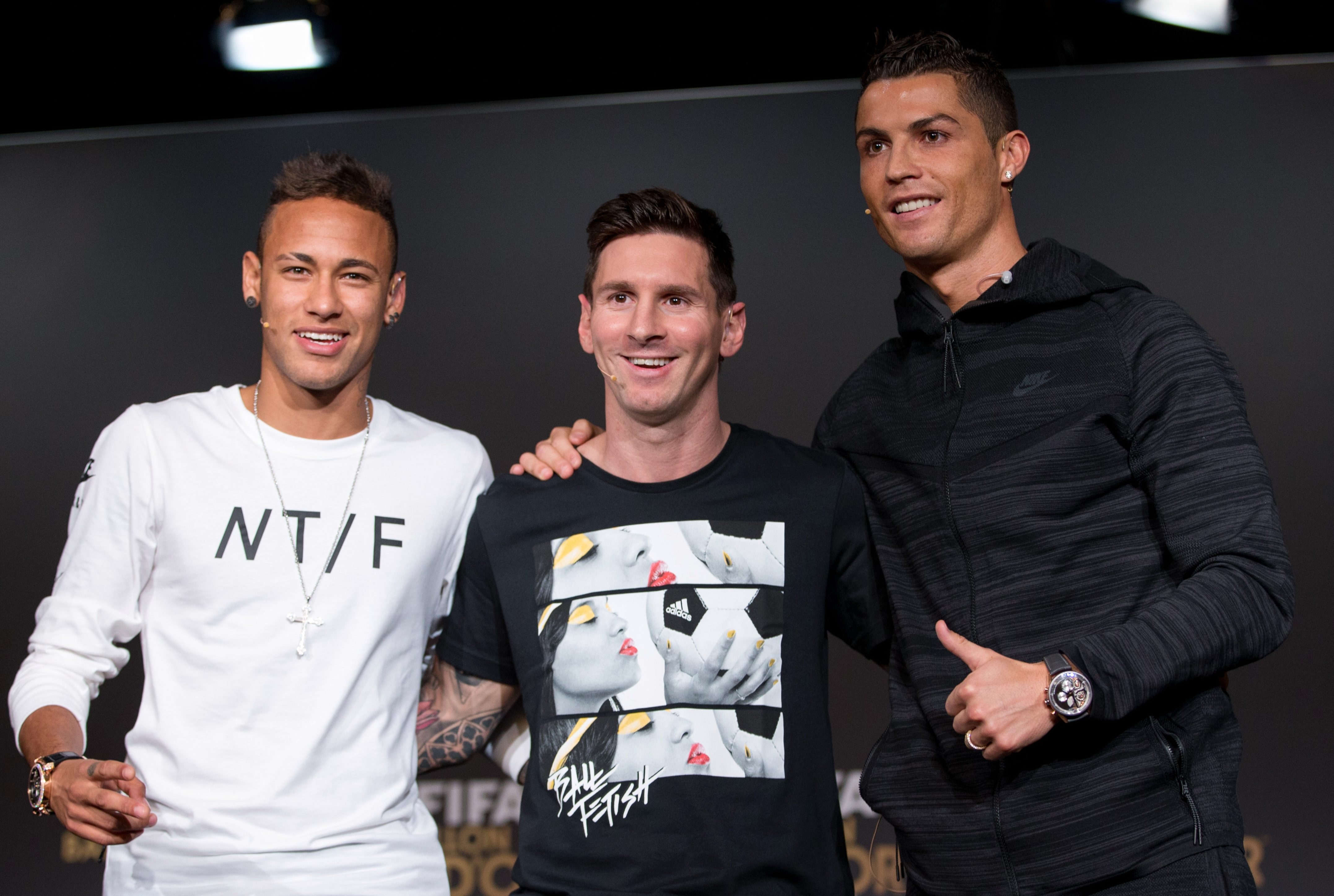 Brazil legend Zico tells Neymar to be