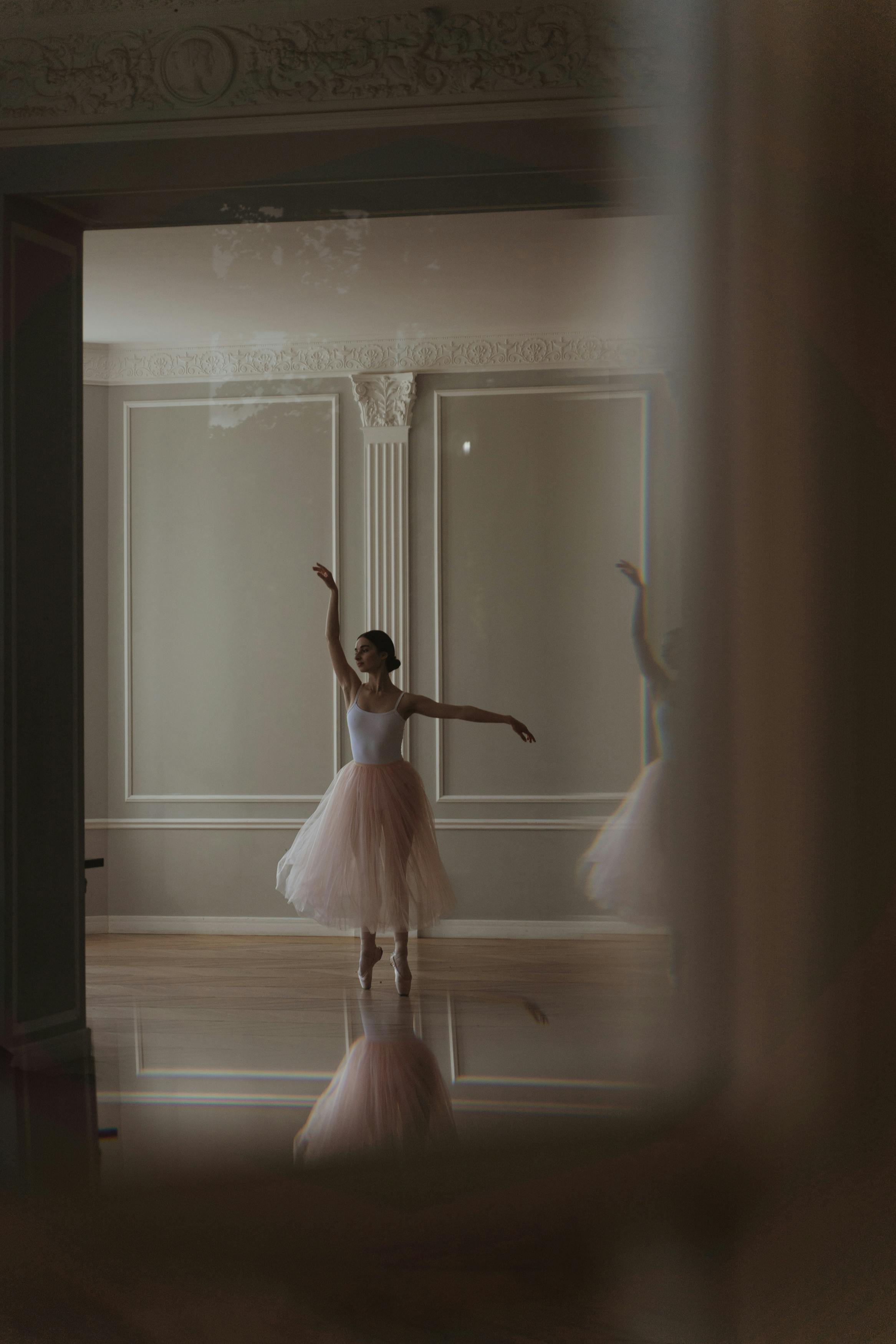 Contemporary Dance Photo, Download