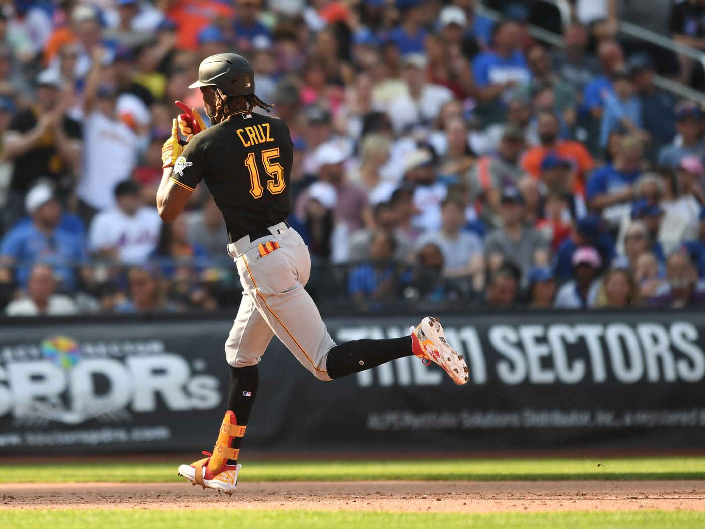 Oneil Cruz beginning to display