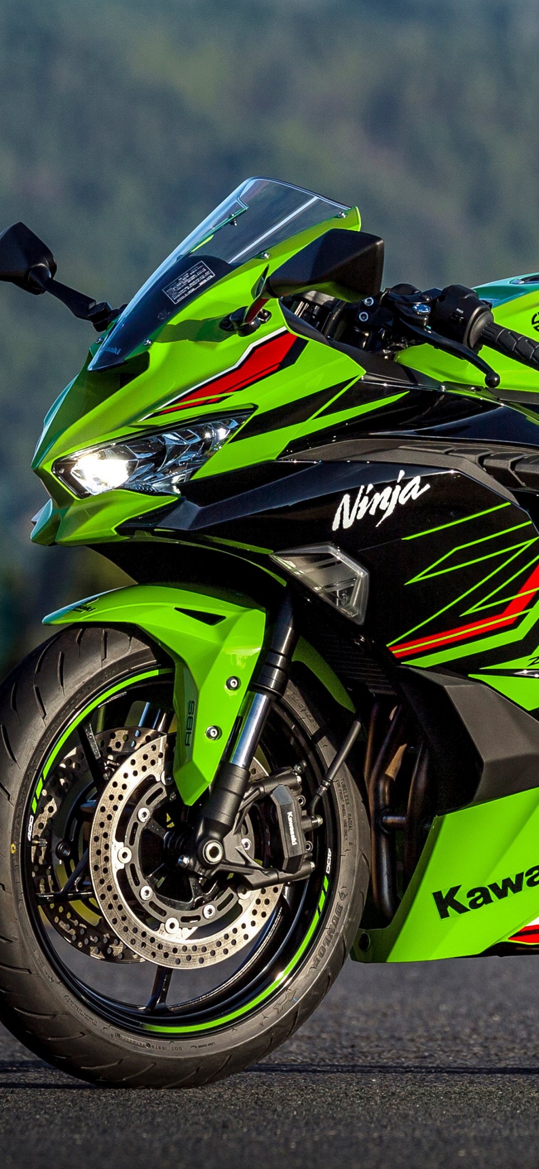 Kawasaki Ninja ZX 4RR Wallpaper 4K