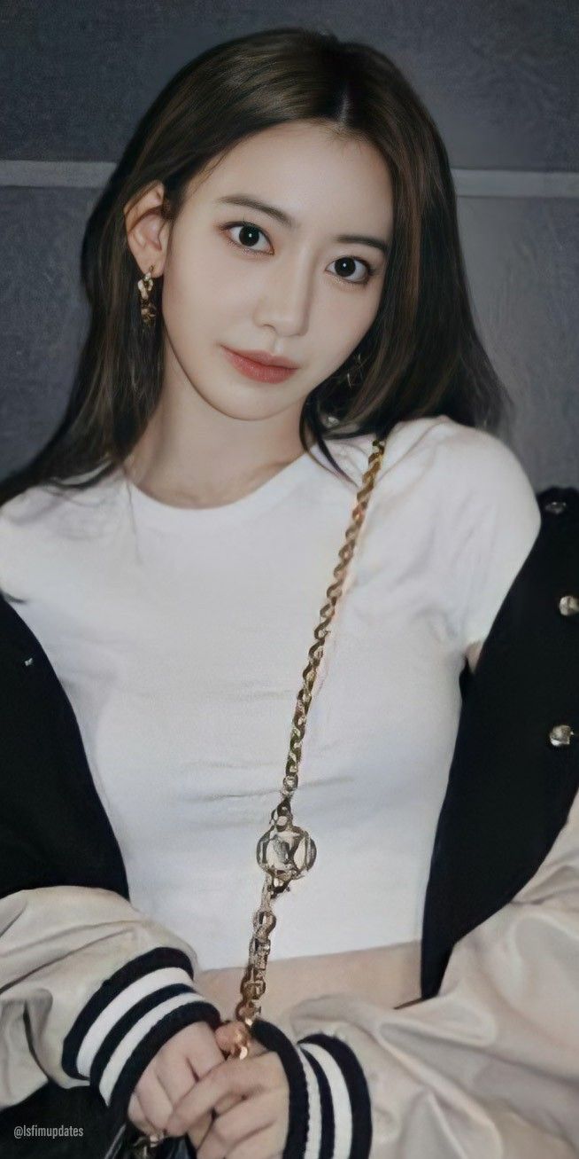 LE SSERAFIM Wallpaper Lockscreeen