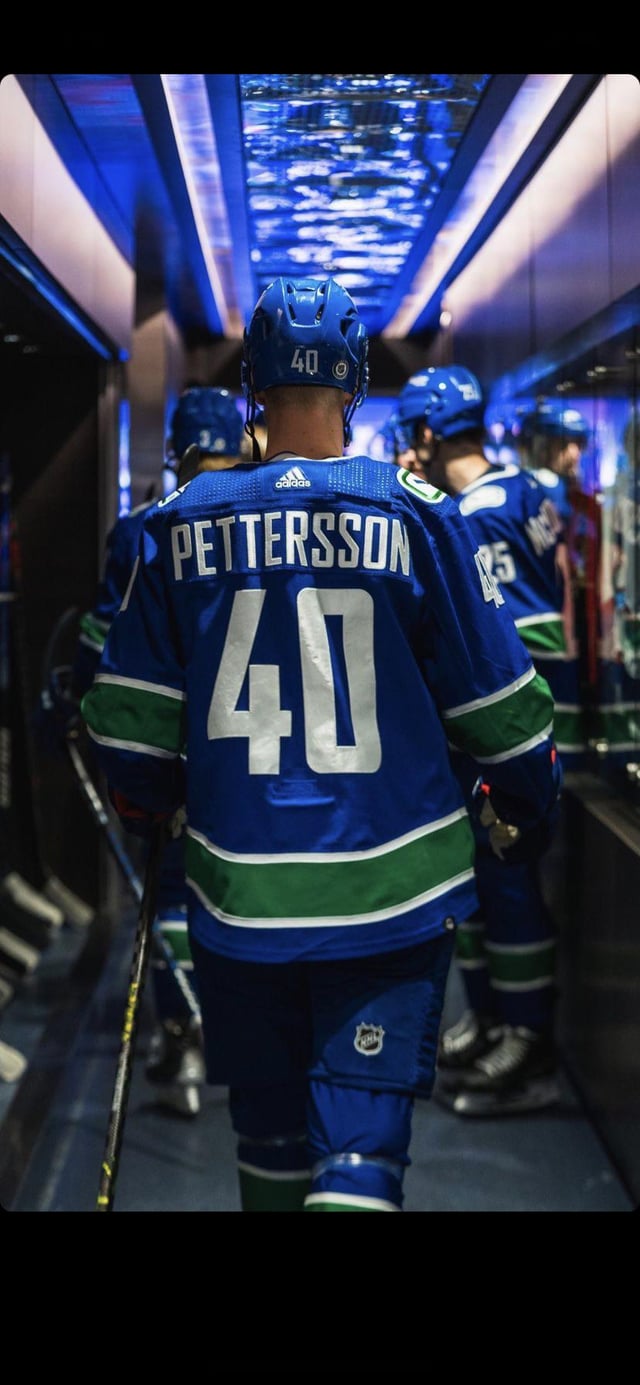 Best Canucks phone wallpaper from