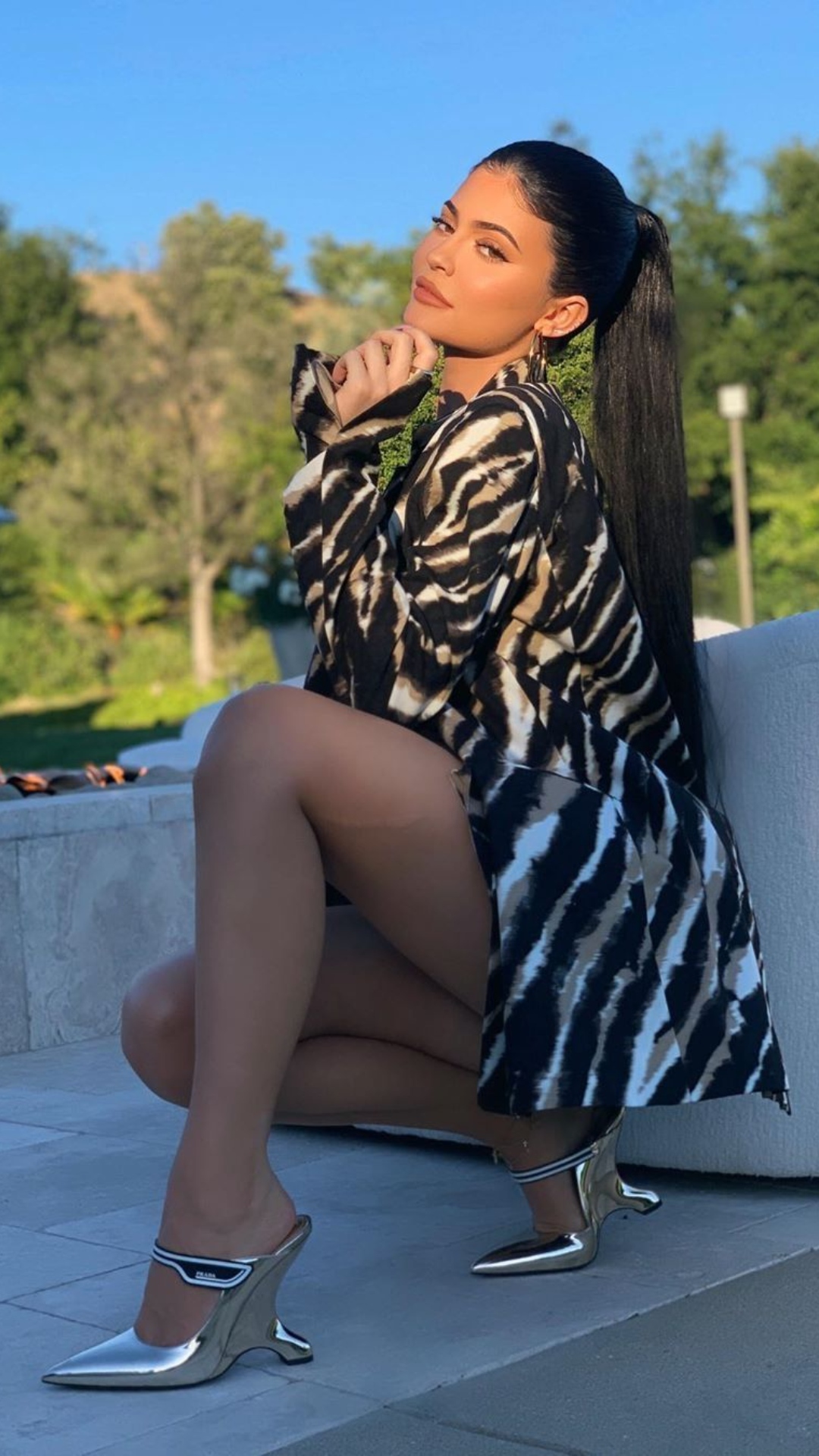 Cute Kylie jenner Wallpaper