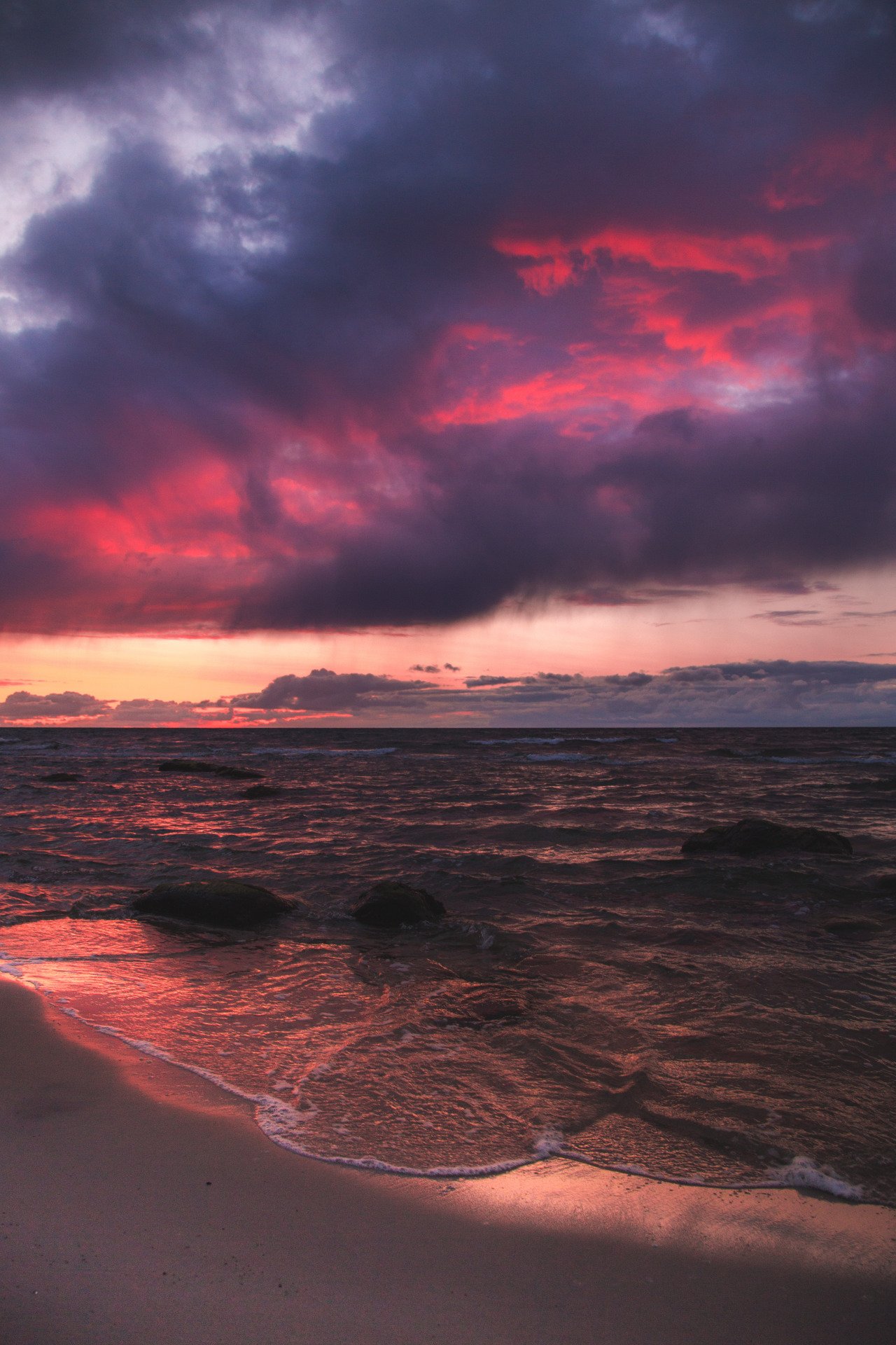 LATE NIGHT SUNSET WALKS ALONG