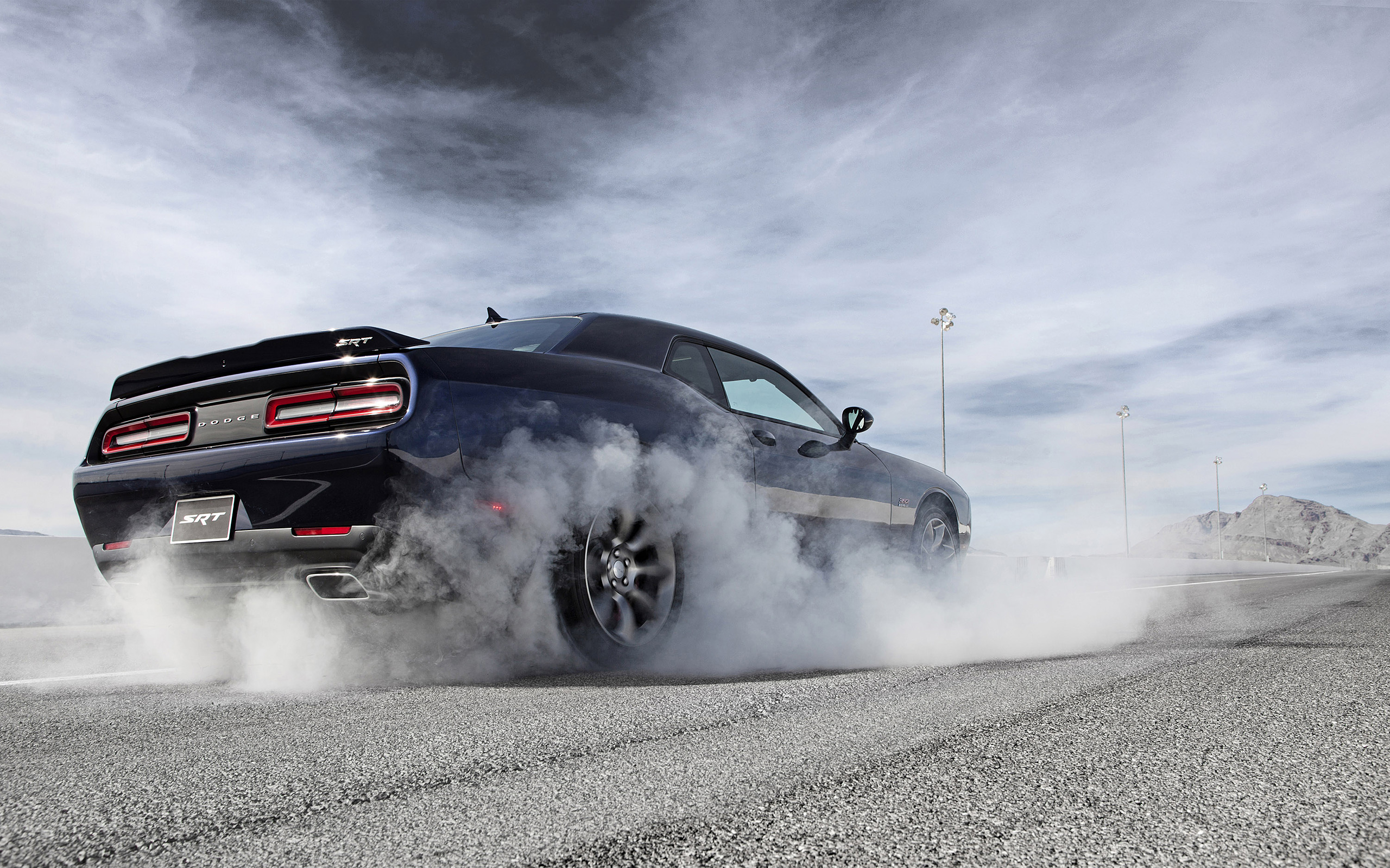 Dodge Challenger SRT Hellcat HD Wallpaper