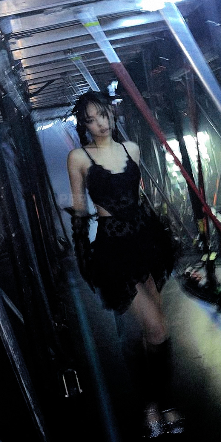 jennie wallpaper reblog if you save