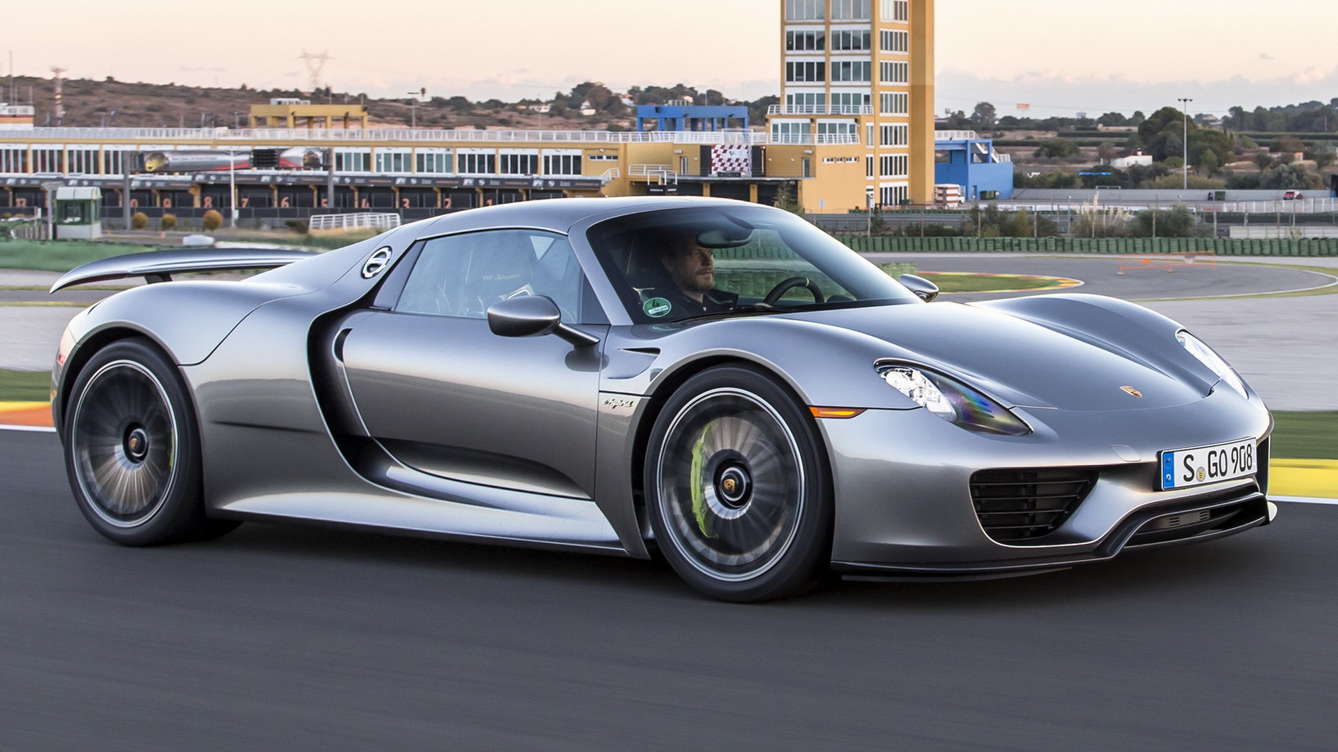 Porsche 918 Spyder US