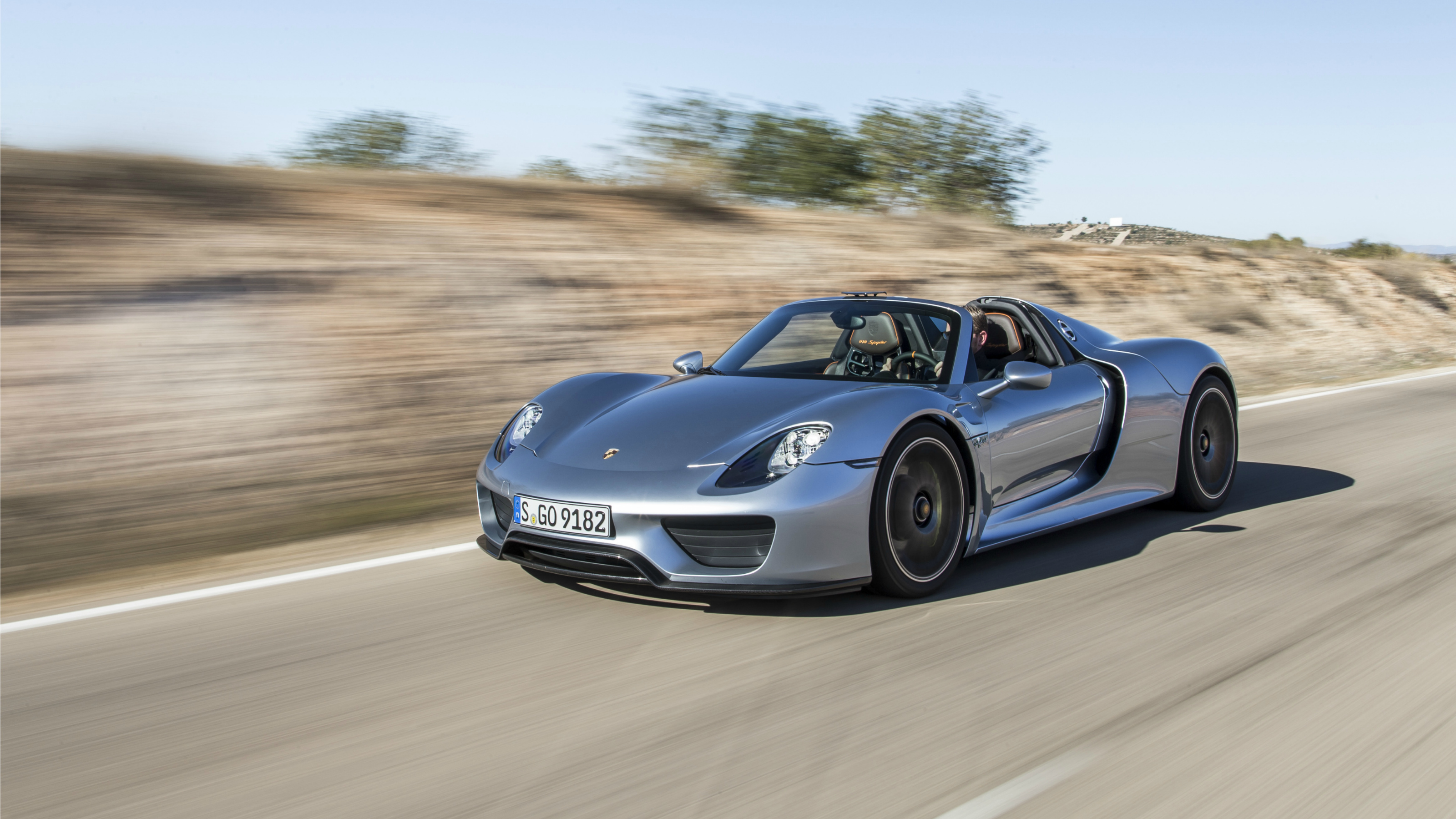Free Download 918 Porsche HD Wallpaper