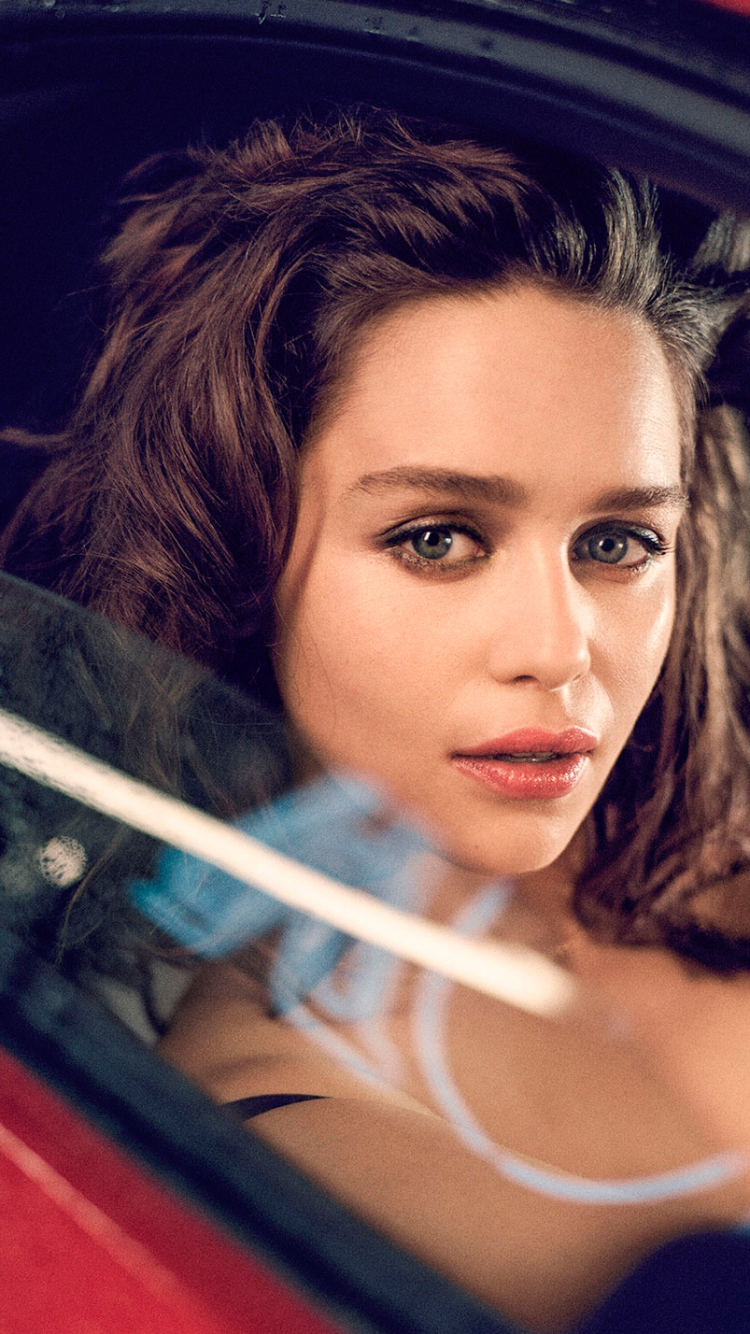Emilia Clarke Phone Wallpaper