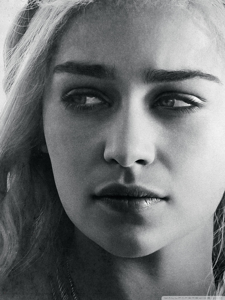 Emilia Clarke Daenerys Targaryen Ultra