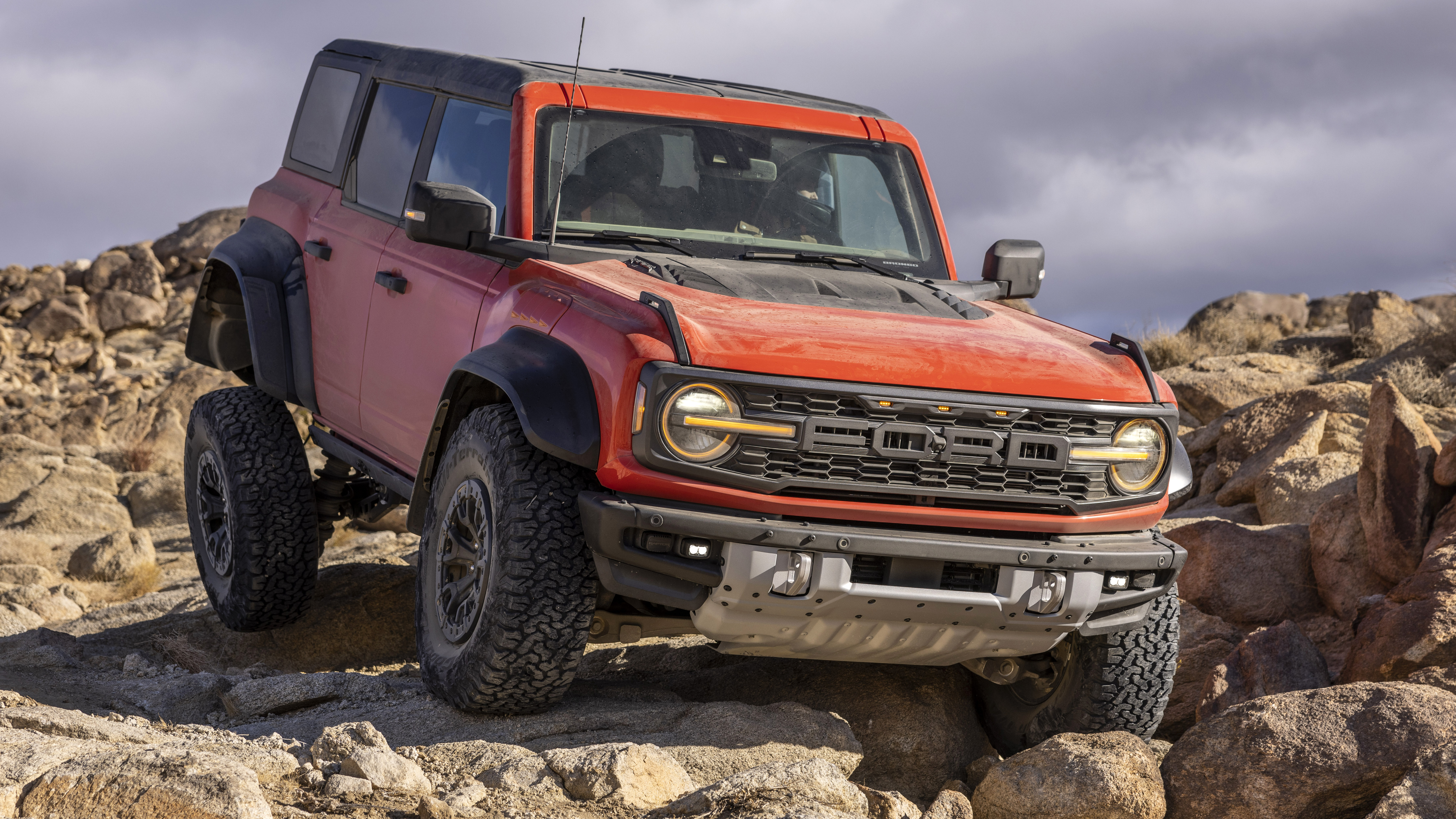 2022 Ford Bronco Raptor 4K 8K Wallpaper