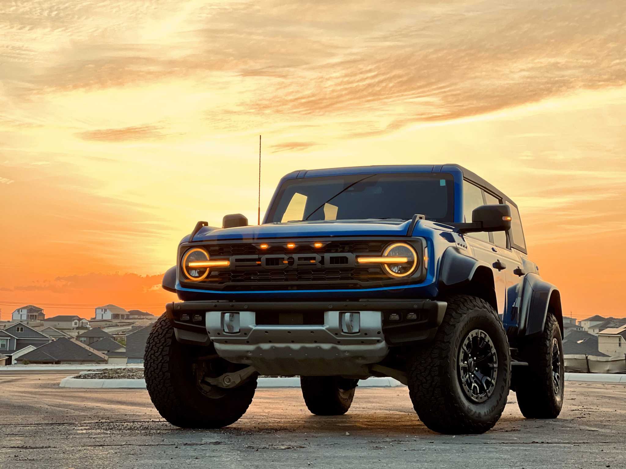 Ford Bronco Raptor Wallpapers - Wallpaper Cave