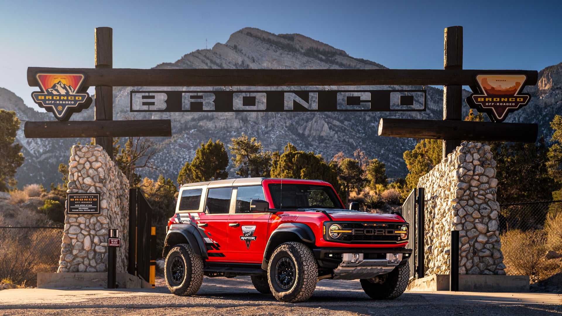 Ford Bronco Raptor Wallpapers - Wallpaper Cave