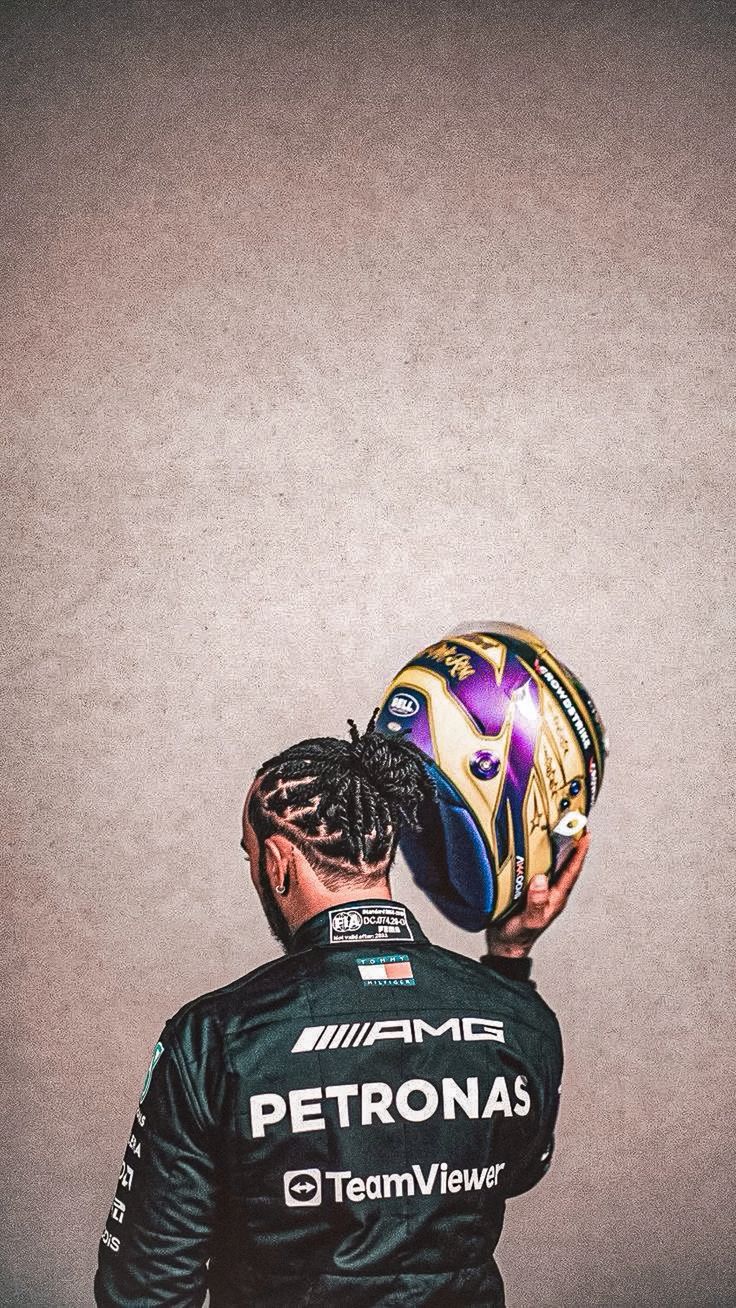 Lewis Hamilton wallpaper in 2024