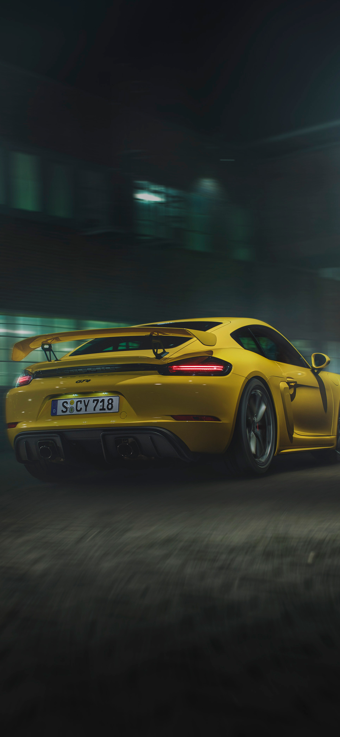 Porsche 718 Cayman GT4 iPhone