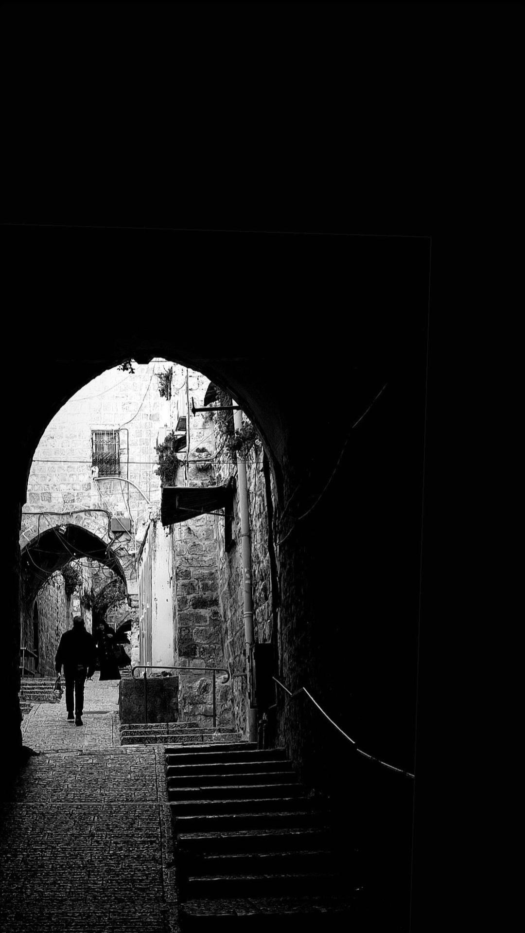 Wallpaper from Palestine, r