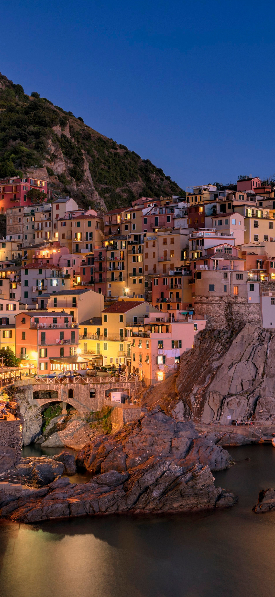 Sea Houses Manarola Crag Cliff Rocks