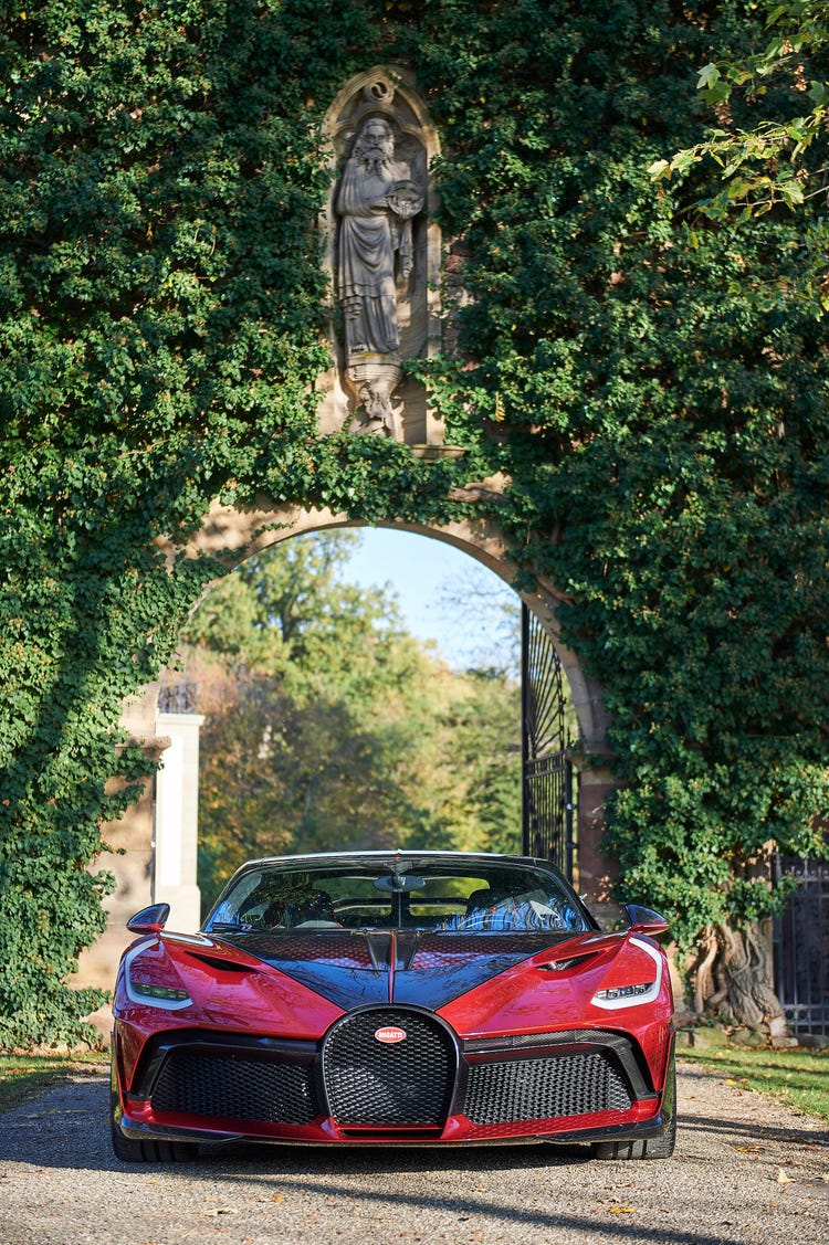 Bugatti Divo Custom 'Lady Bug' Took 2
