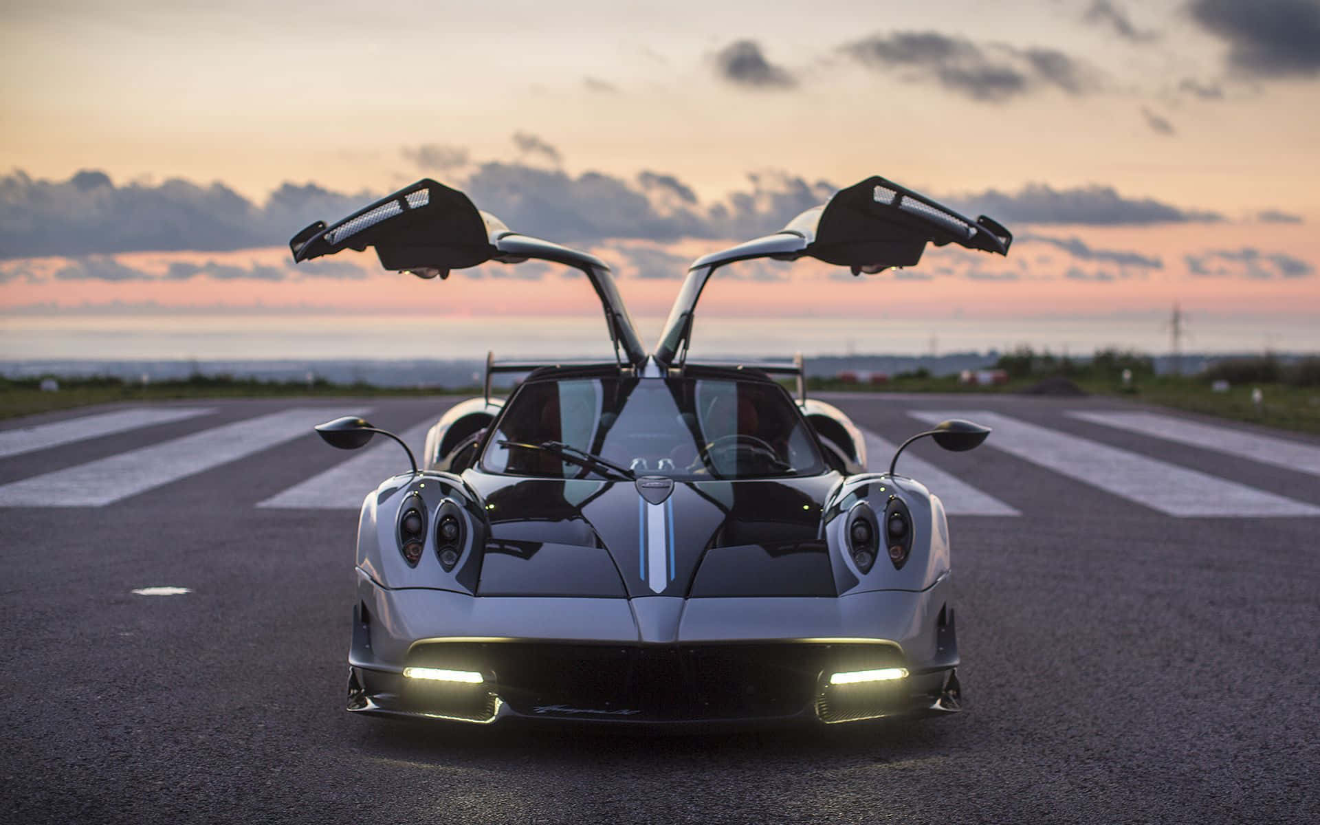 Sleek Pagani Huayra Roadster BC