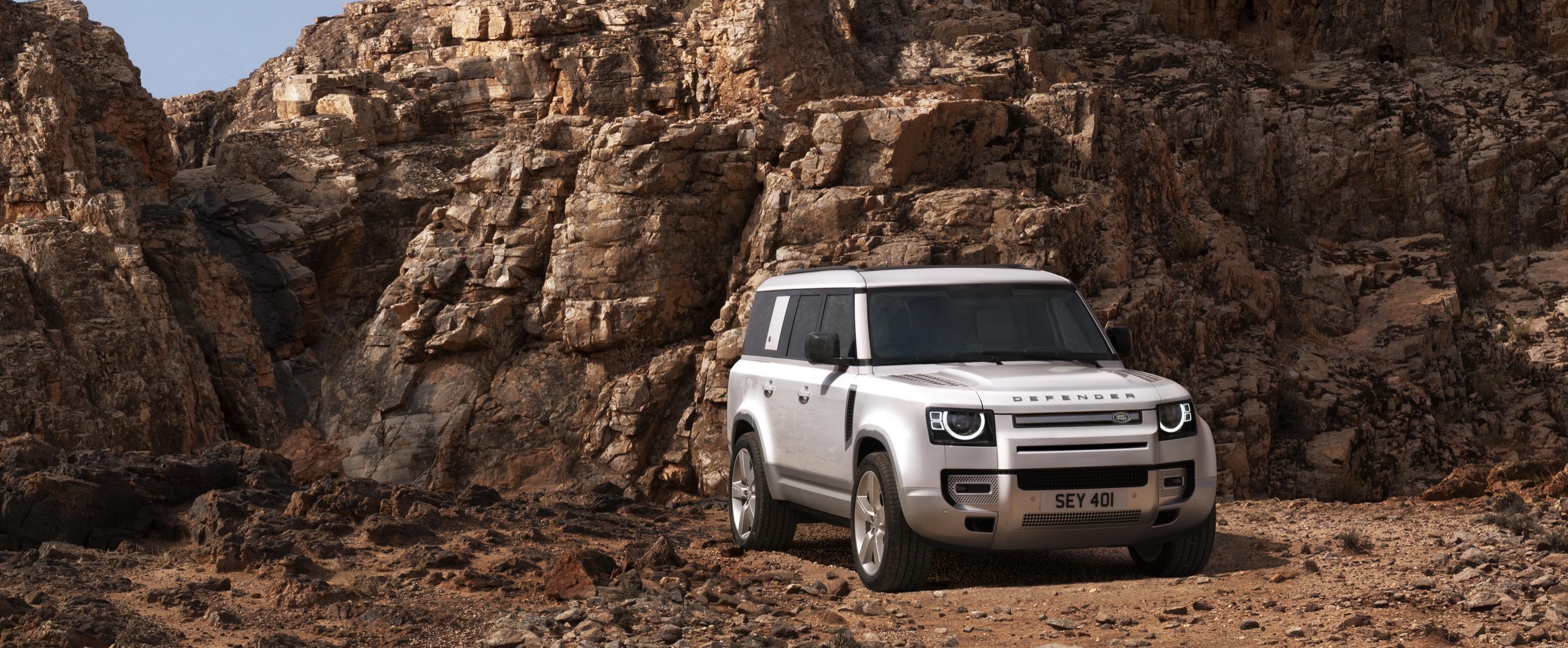 Land Rover Defender 130 2023