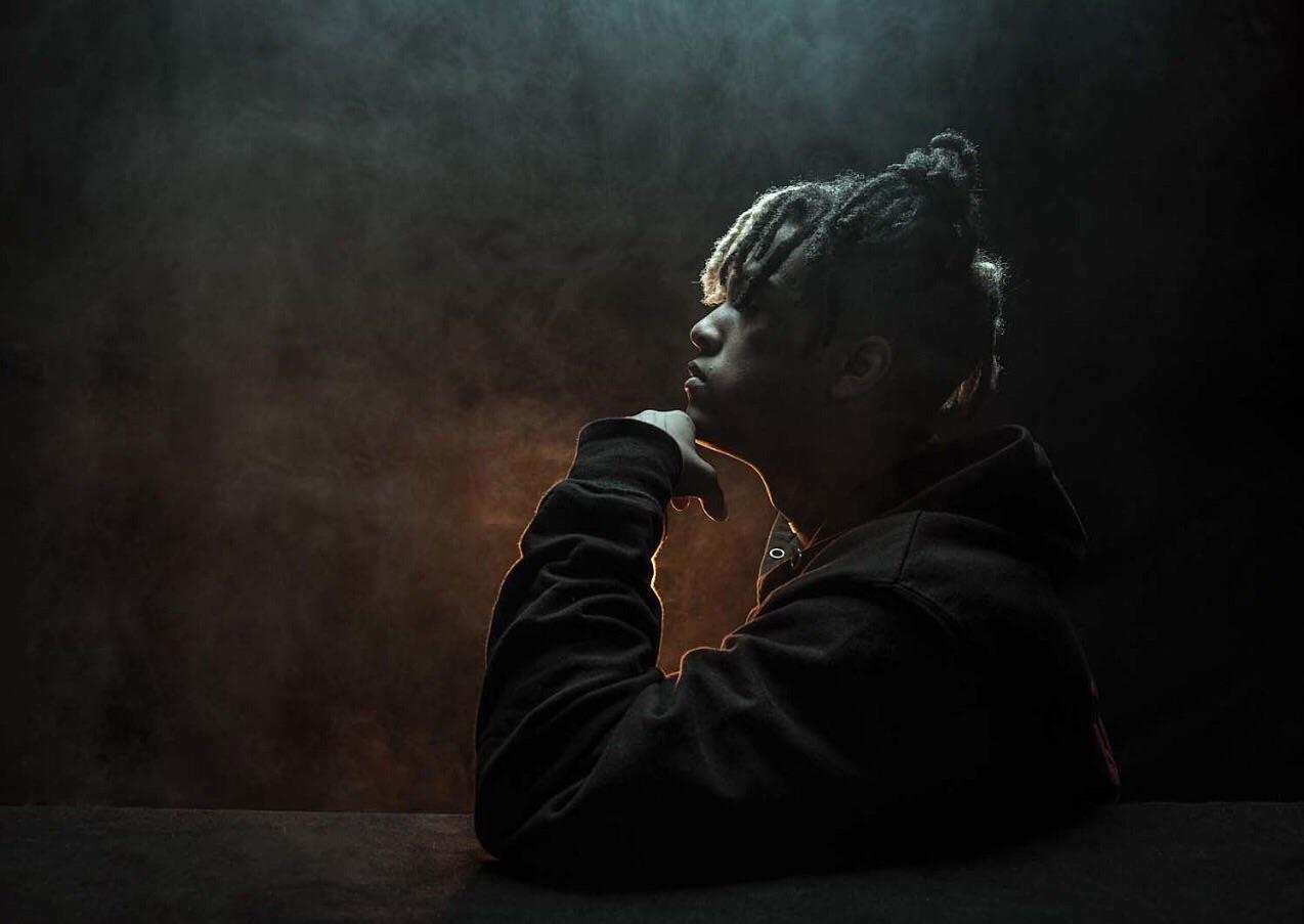 XXL photohoot. I use it as lock screen