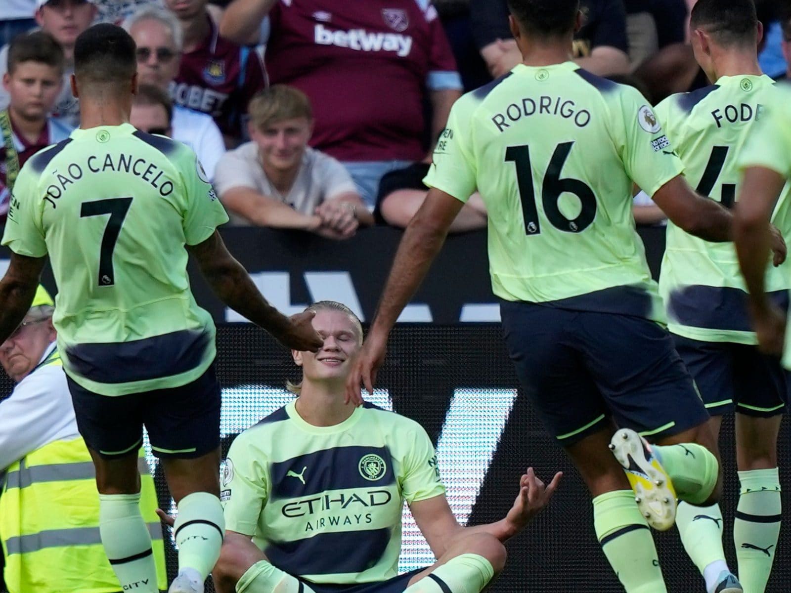 Premier League: Erling Haaland shines