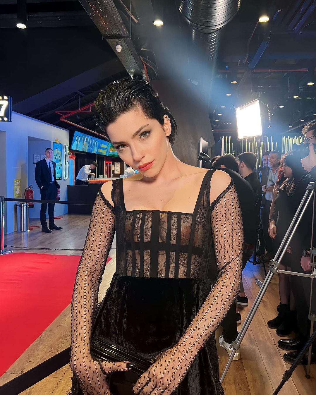 Merve Boluğur yeni bir aşka mı yelken