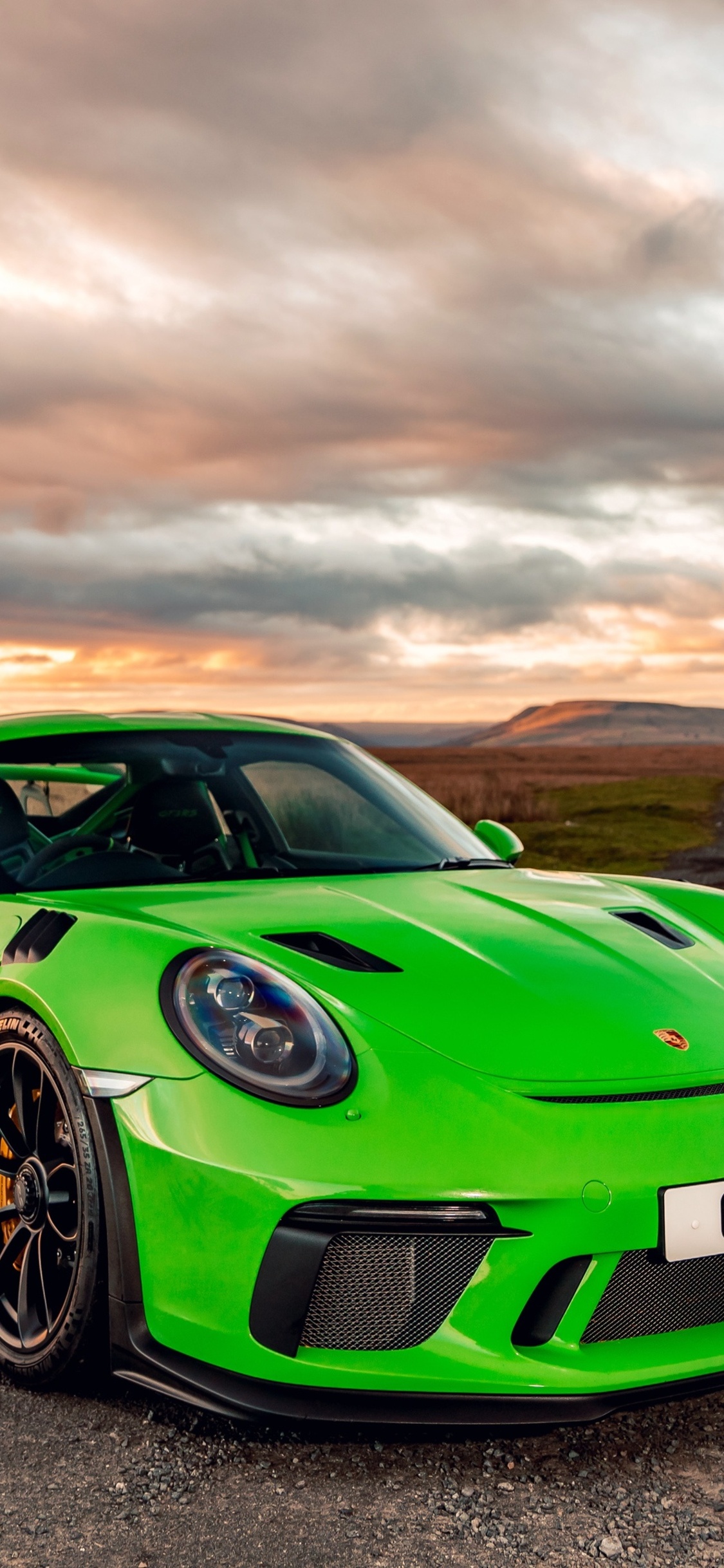 Porsche 911 2018 GT3 RS Green