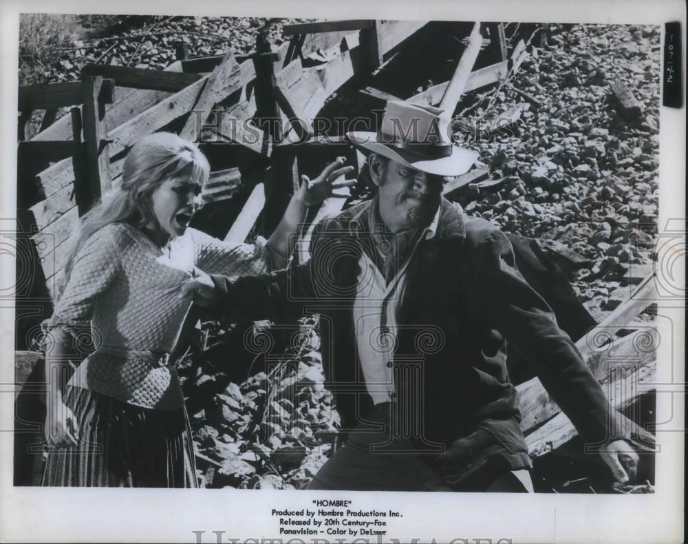 Press Photo Margaret Blye