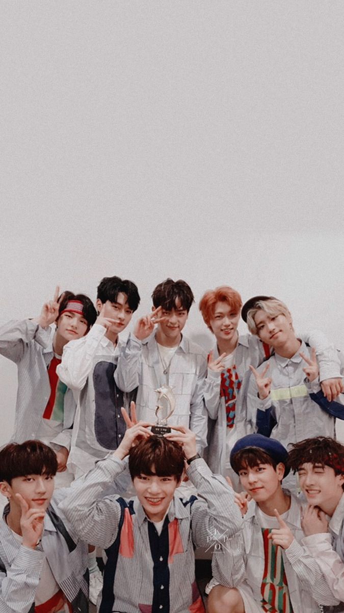 kpop locks. Stray kids seungmin, Kids