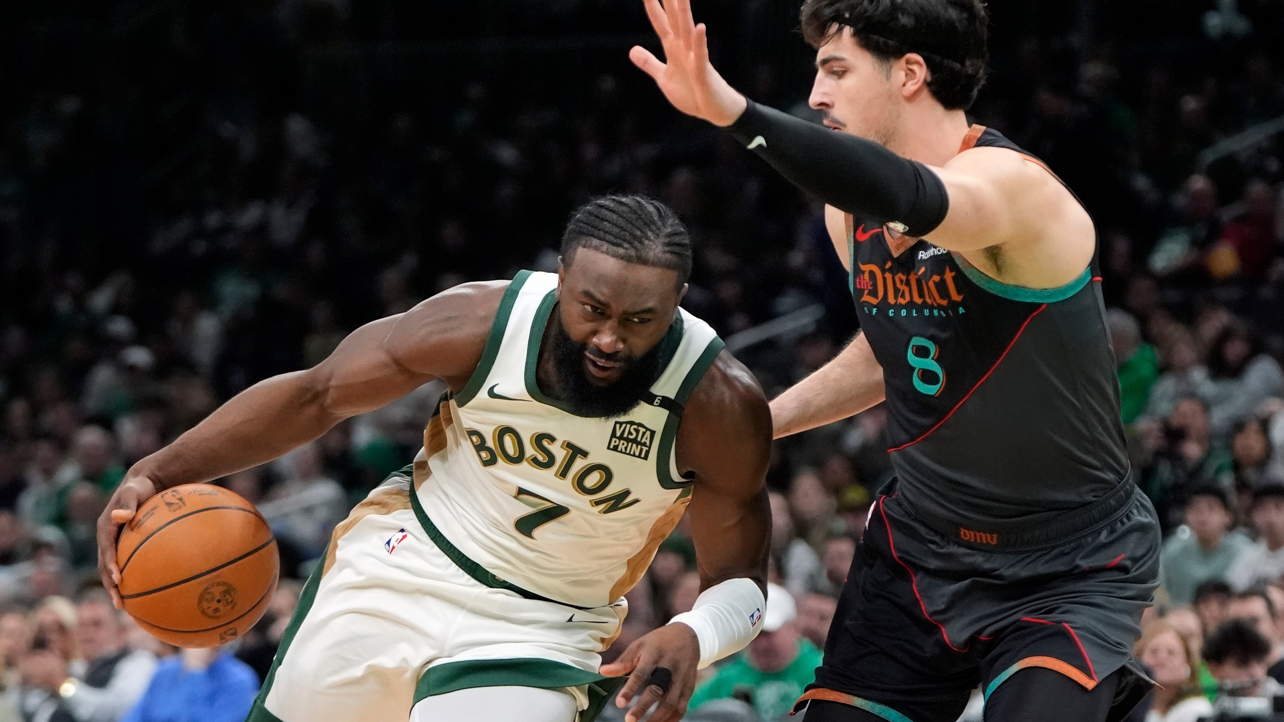 Tatum scores 35 points and Celtics ride