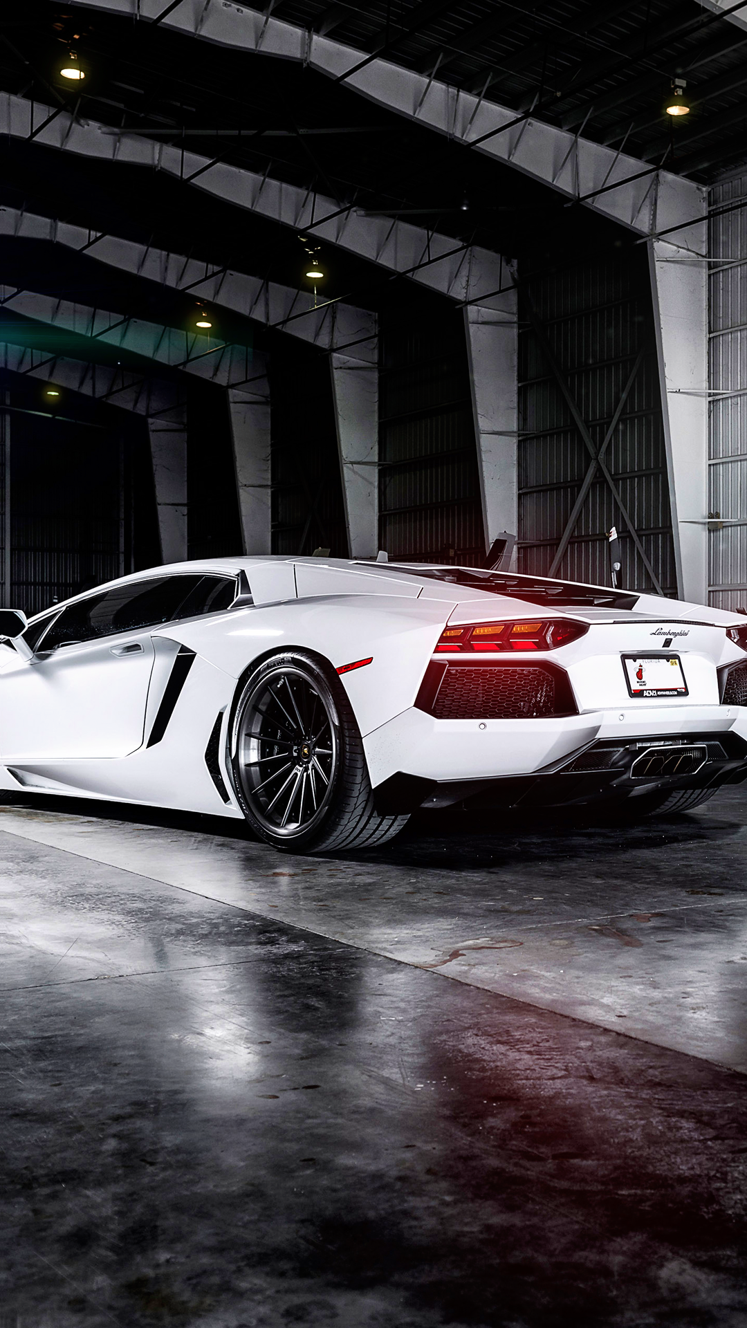 White Lamborghini Wallpaper 4K Phone