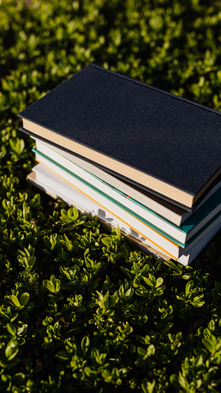 iPhone Books Wallpapers - Wallpaper Cave