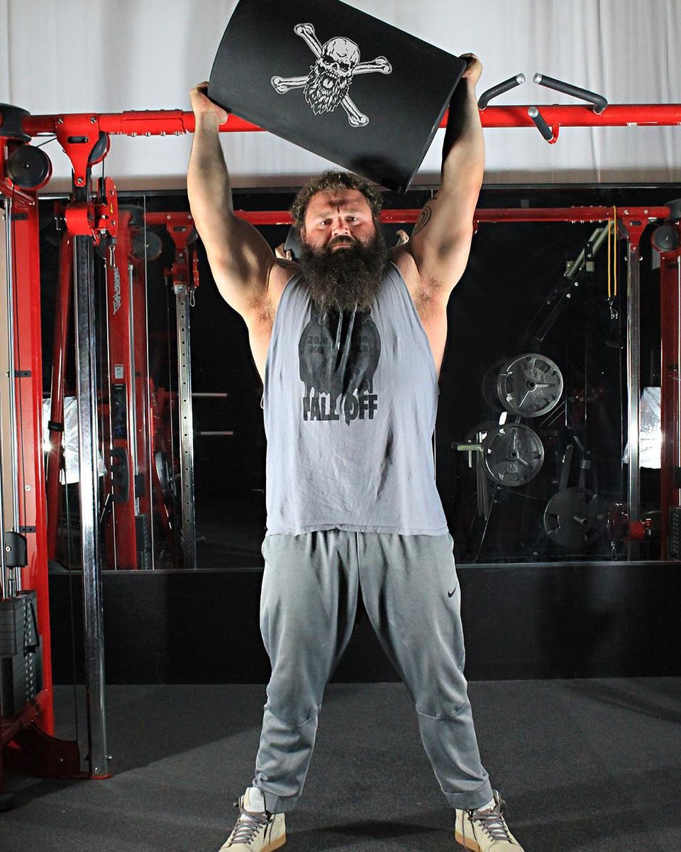 Robert Oberst. Robert, Manly, Style