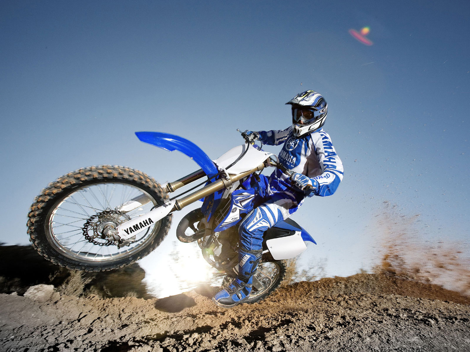 Yamaha Bike Race Motocross Wallpaper HD